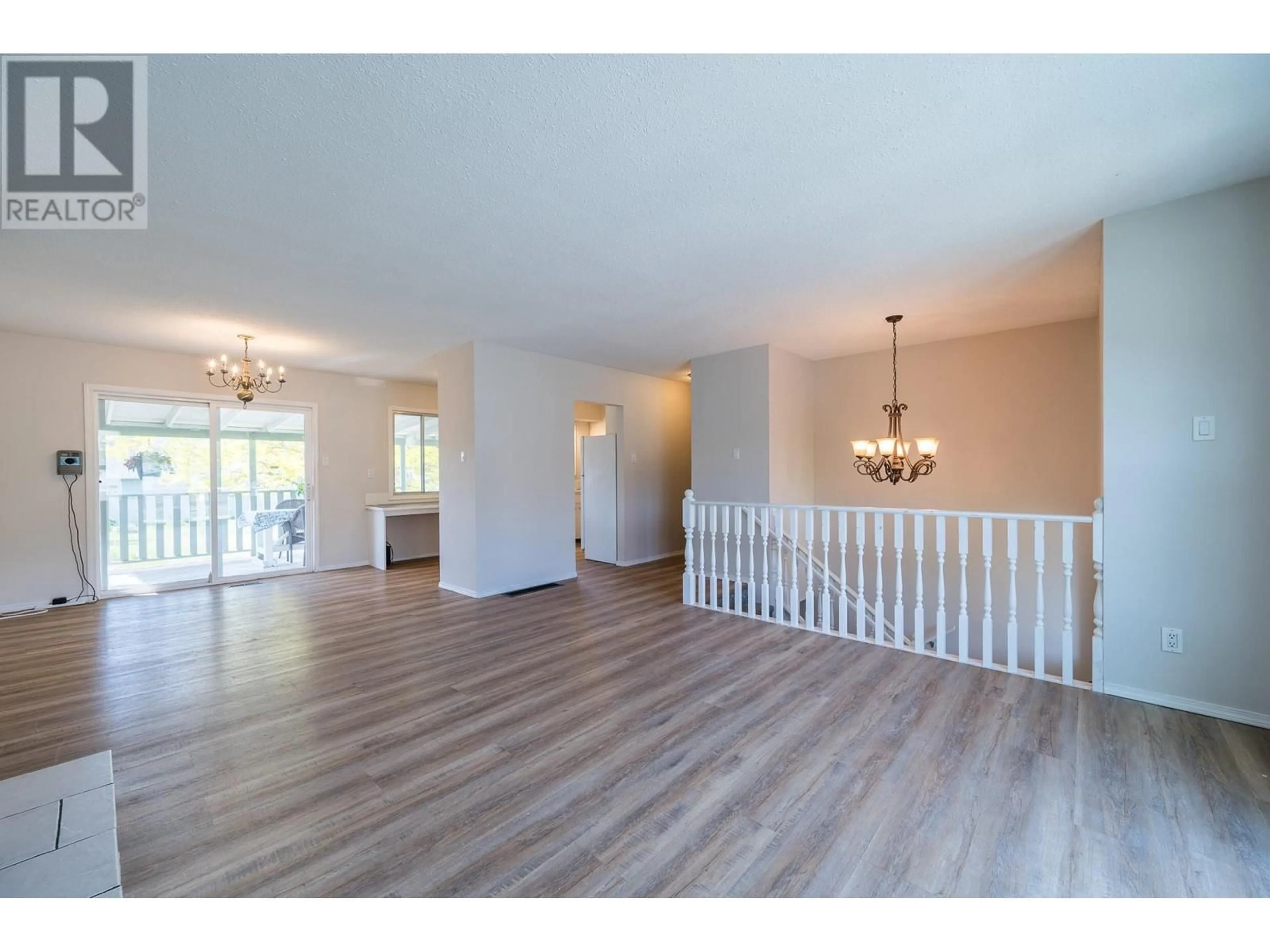 Unknown for 1561 PARKCREST AVENUE, Kamloops British Columbia V2B4W6