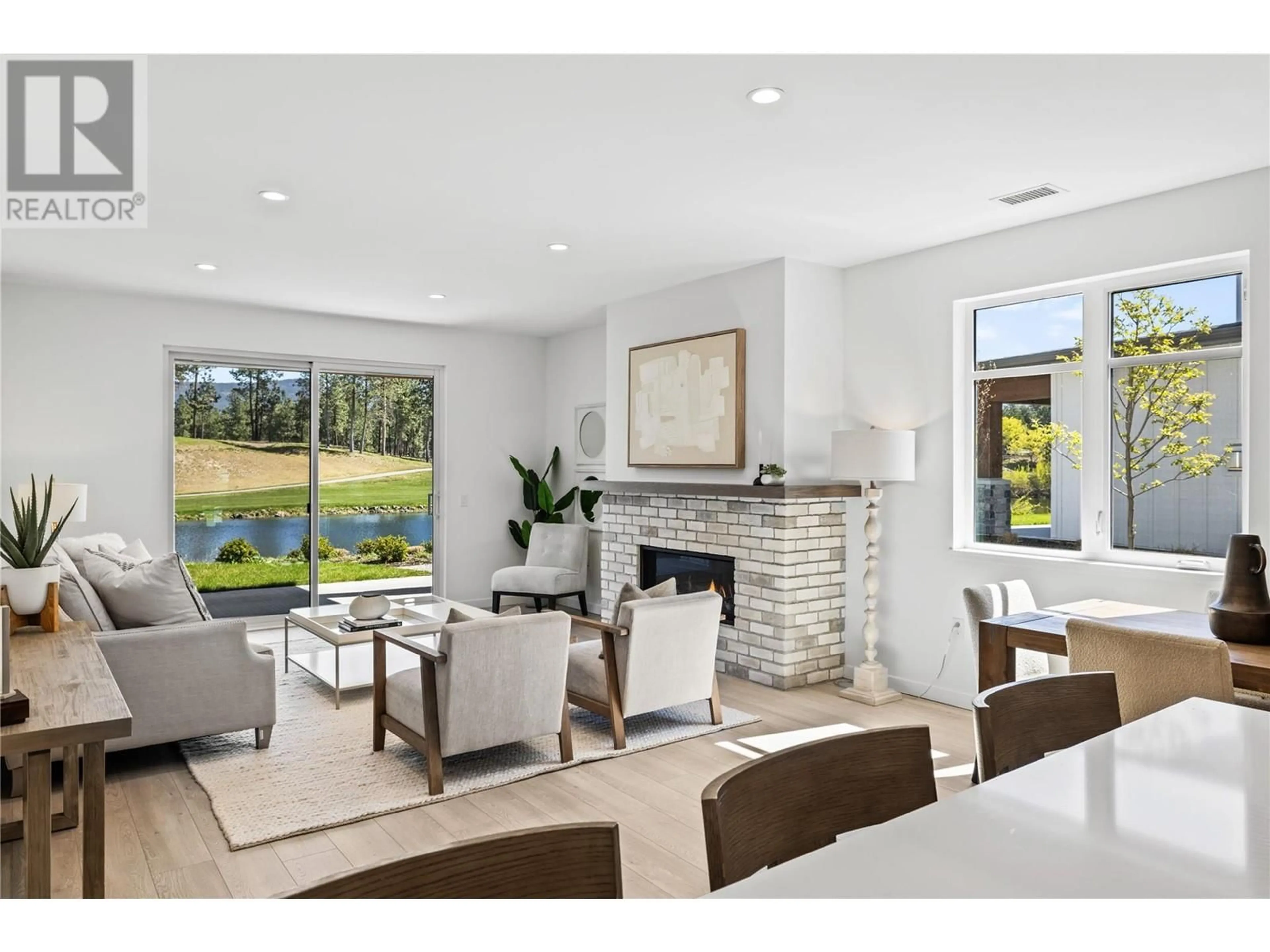 Unknown for 6 - 1979 COUNTRY CLUB DRIVE, Kelowna British Columbia V1X0H6