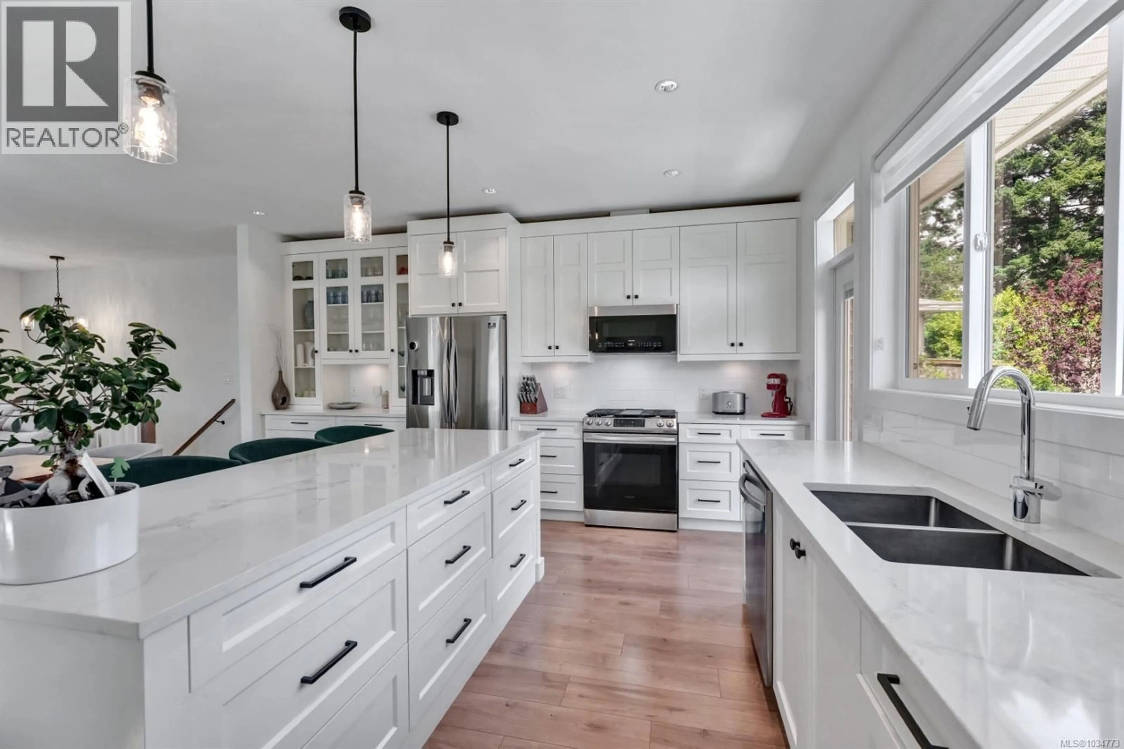 Open concept kitchen, unknown for 104 GOLDEN OAKS CRESCENT, Nanaimo British Columbia V9T0K8