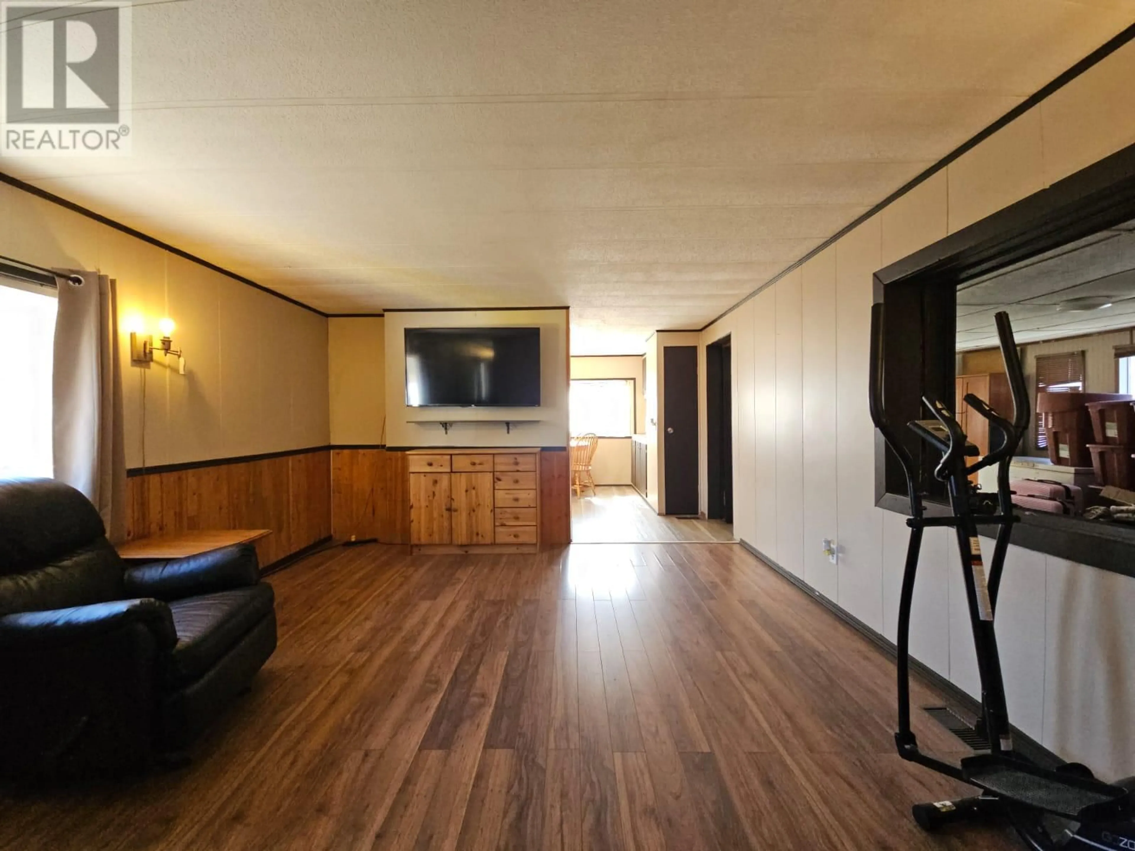 A pic of a room for 5271 45 STREET SOUTHEAST, Chetwynd British Columbia V0C1J0