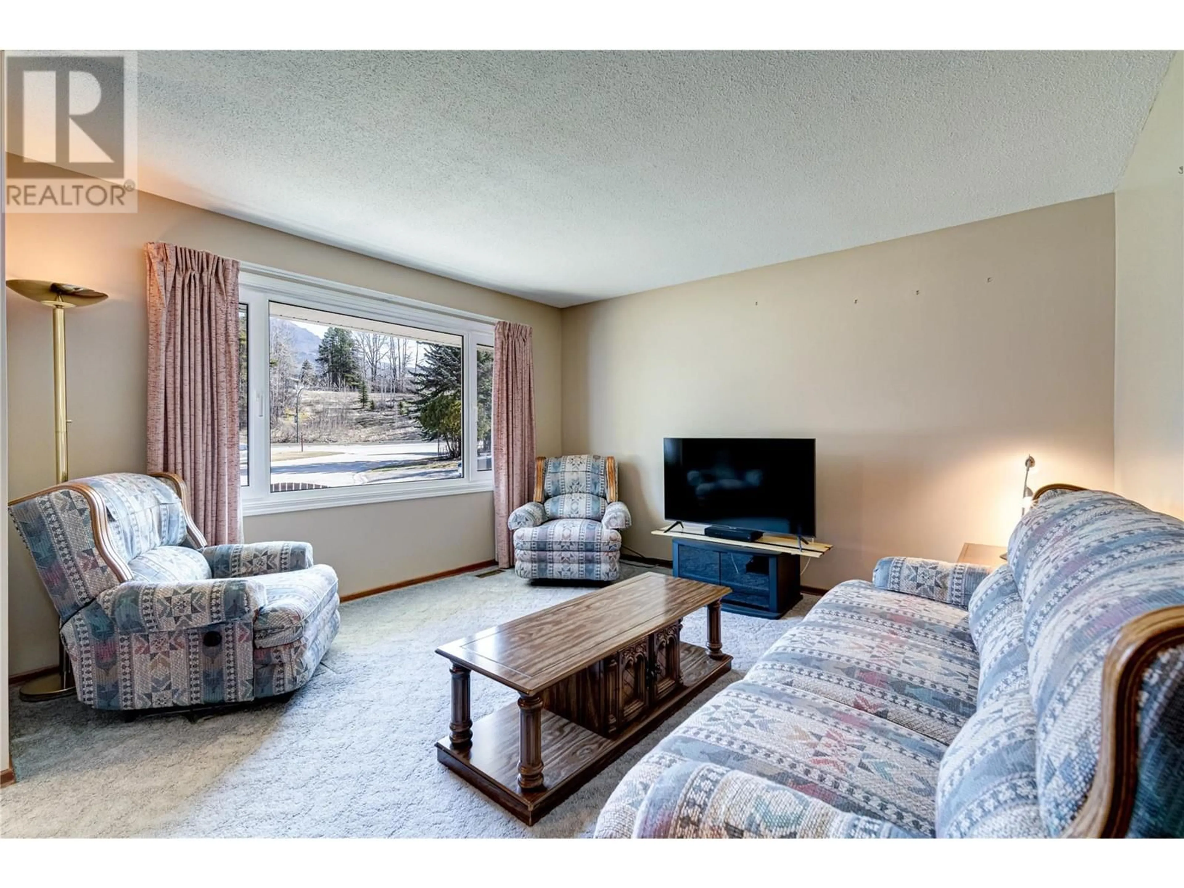Living room with furniture, unknown for 312 ALPINE PLACE, Sparwood British Columbia V0B2G0