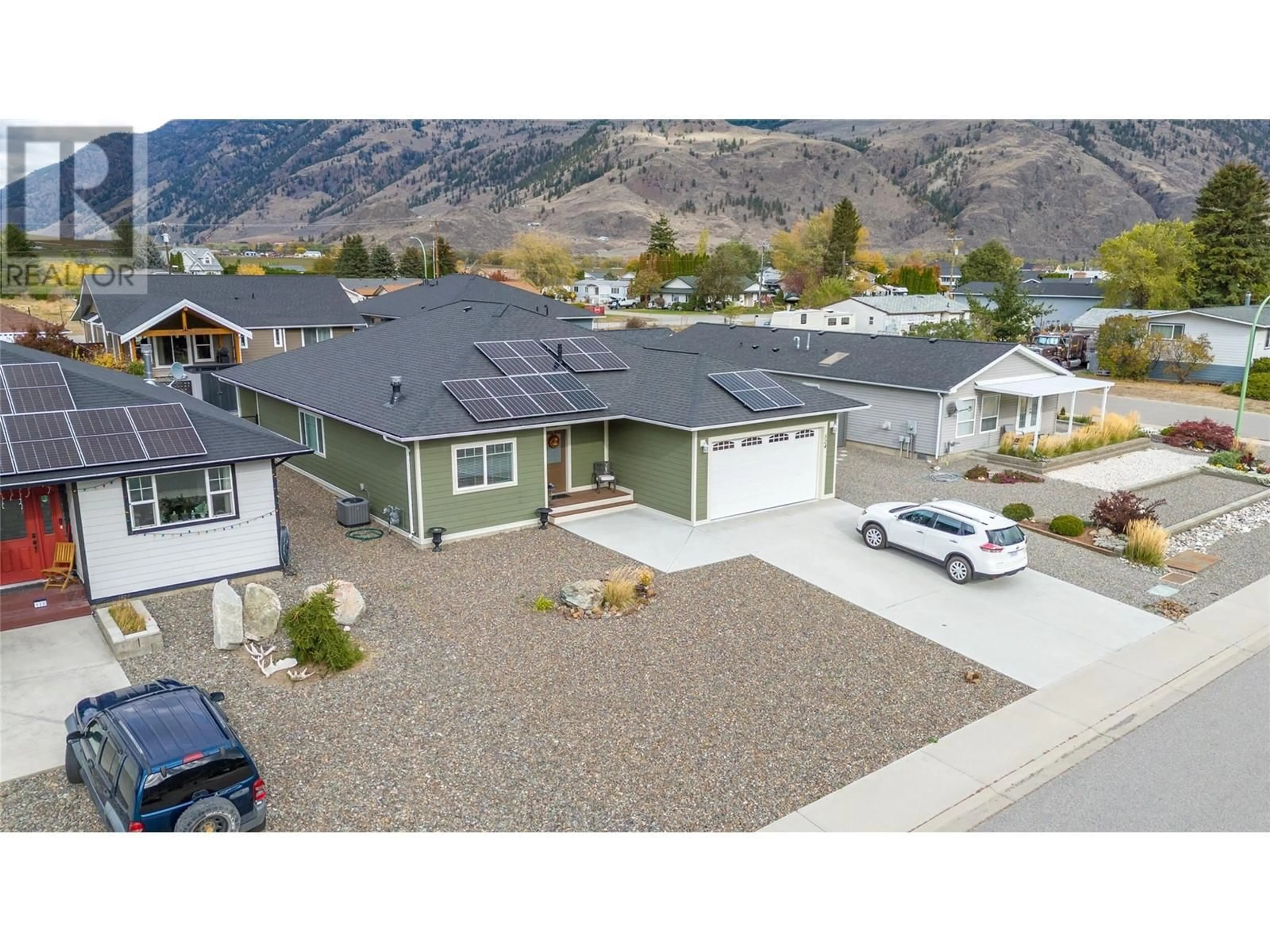 A pic from outside/outdoor area/front of a property/back of a property/a pic from drone, mountain view for 324 K VIEW CRESCENT, Keremeos British Columbia V0X1N0