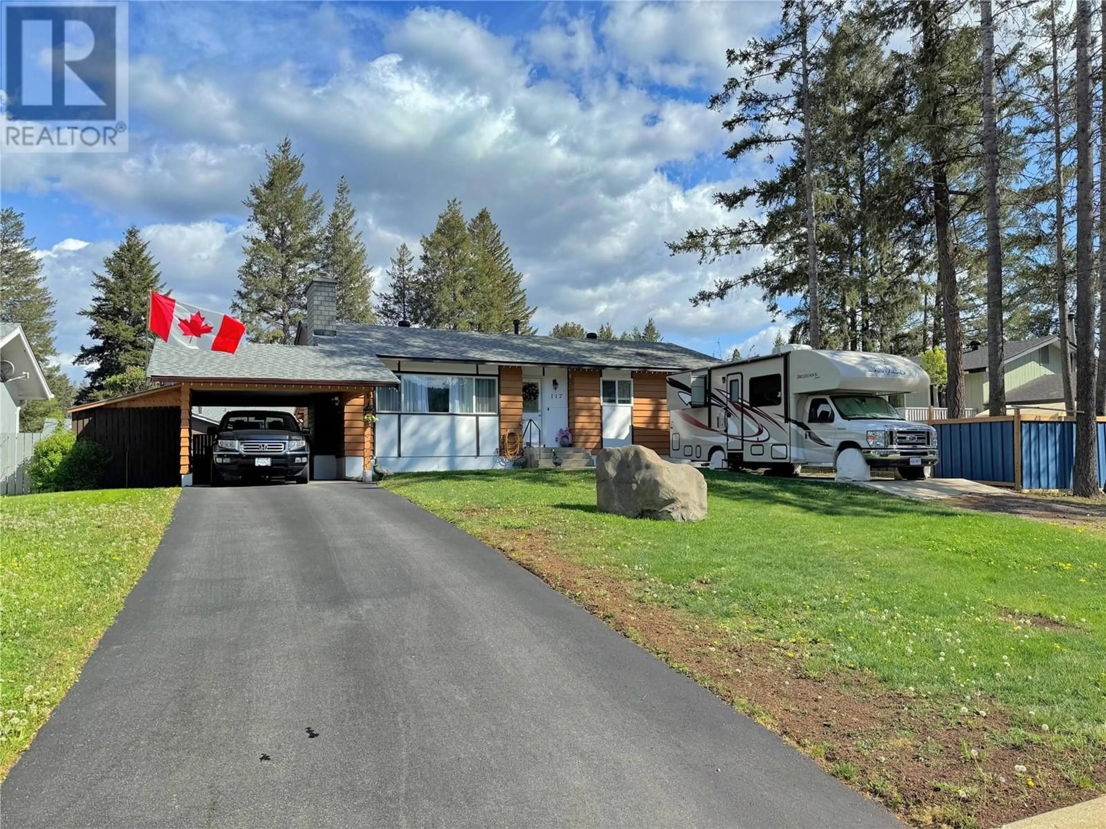 A pic from outside/outdoor area/front of a property/back of a property/a pic from drone, street for 117 EDGEWOOD DRIVE, Princeton British Columbia V0X1W0