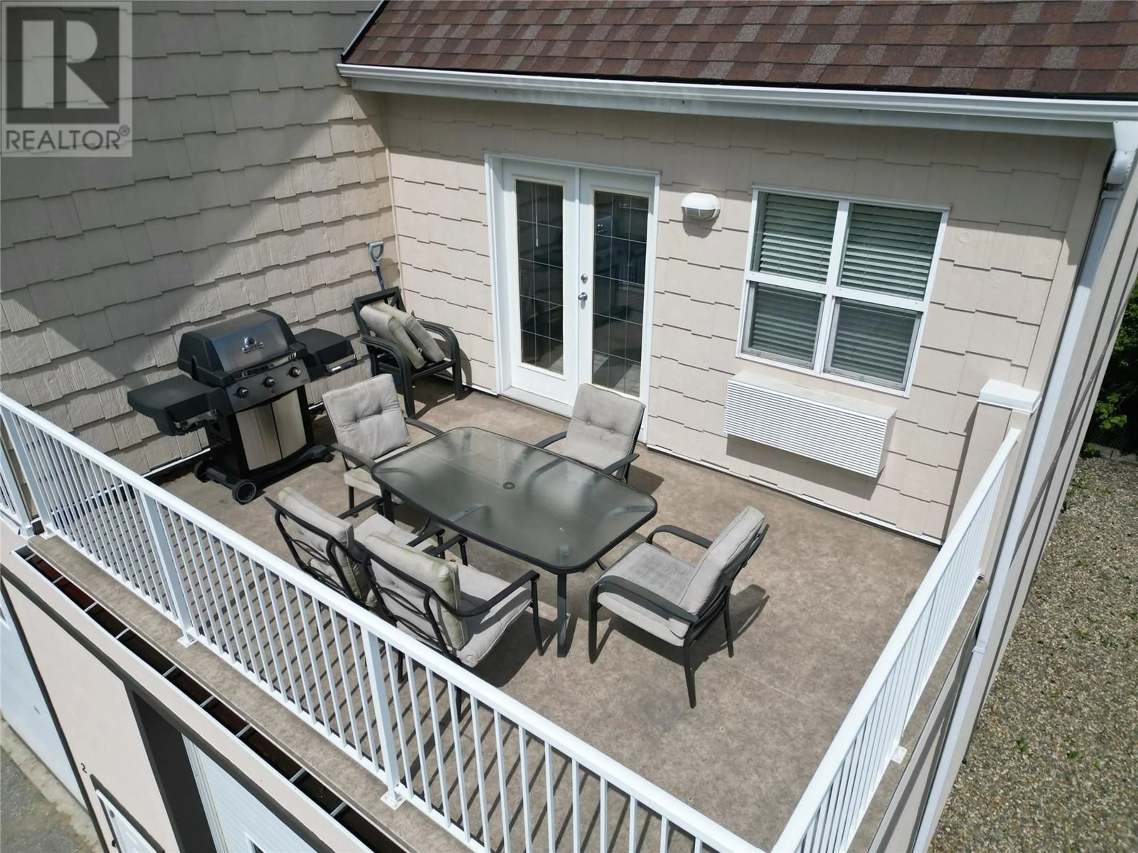 Patio, water/lake/river/ocean view for 1 - 1205 RIVERSIDE AVENUE, Sicamous British Columbia V0E2V1
