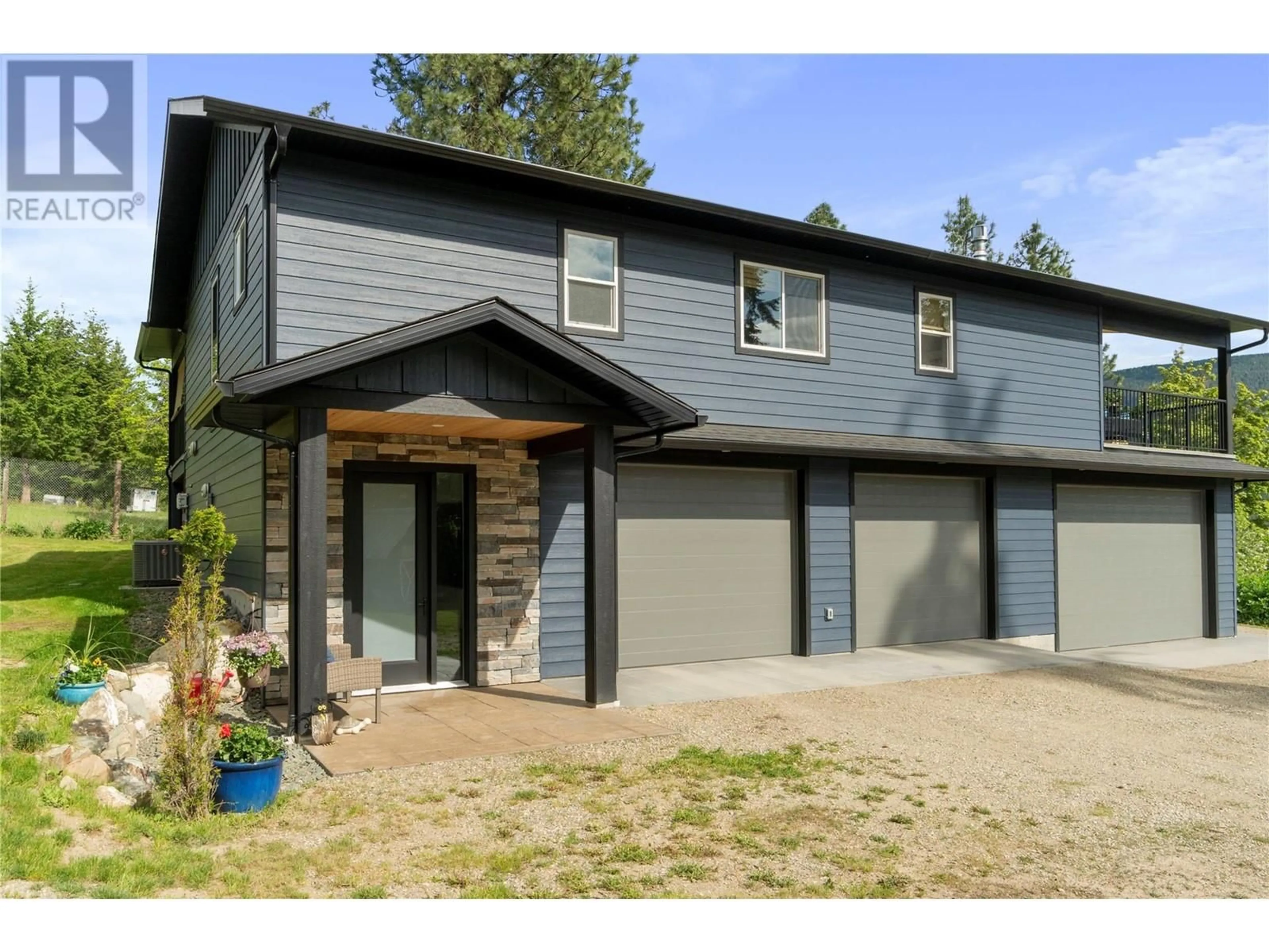 Home with vinyl exterior material, street for 3813 PARRI ROAD, White Lake British Columbia V0E2W1