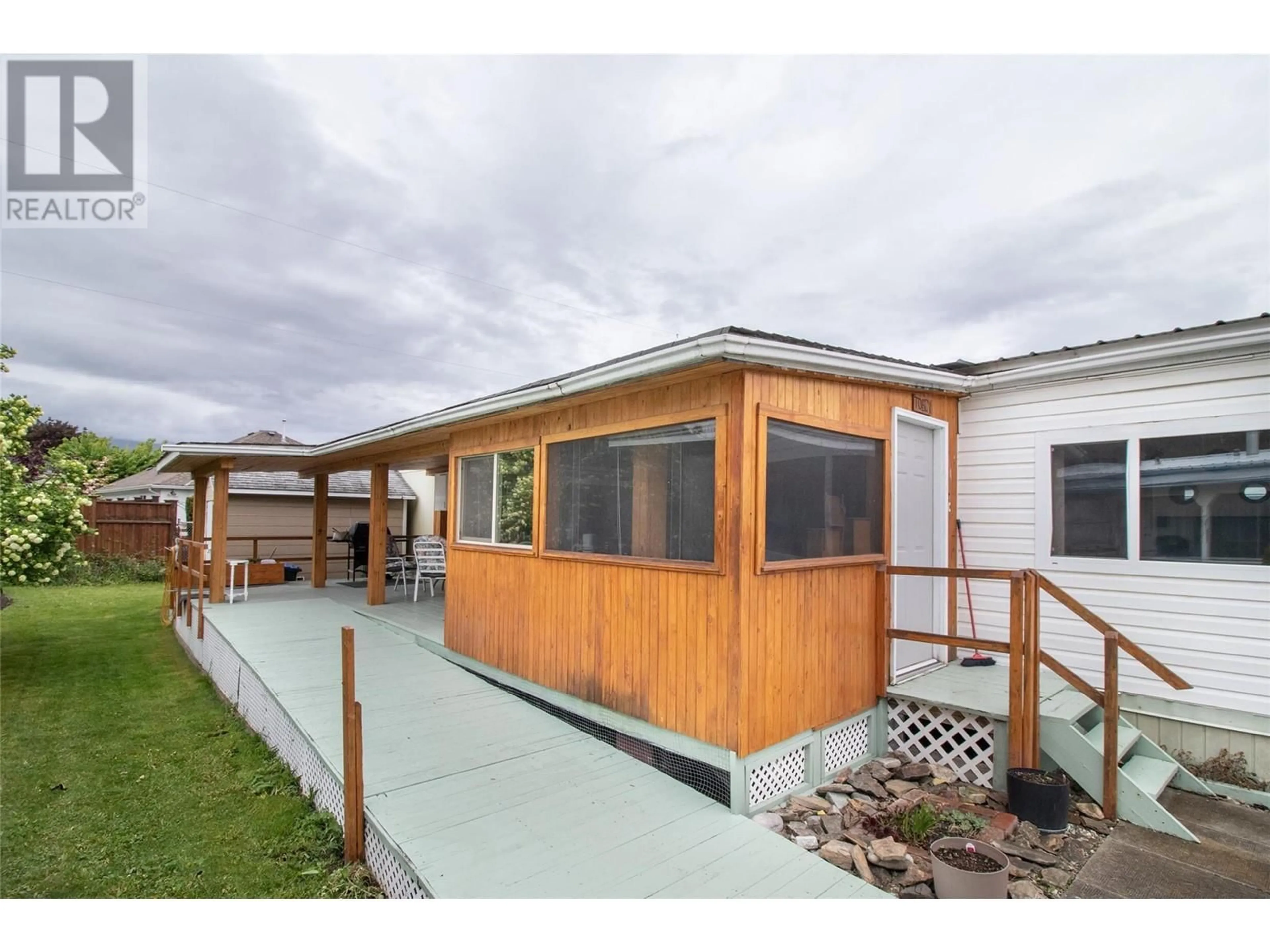 Unknown for 129 - 3745 LAKESHORE ROAD, Kelowna British Columbia V1Y1W9