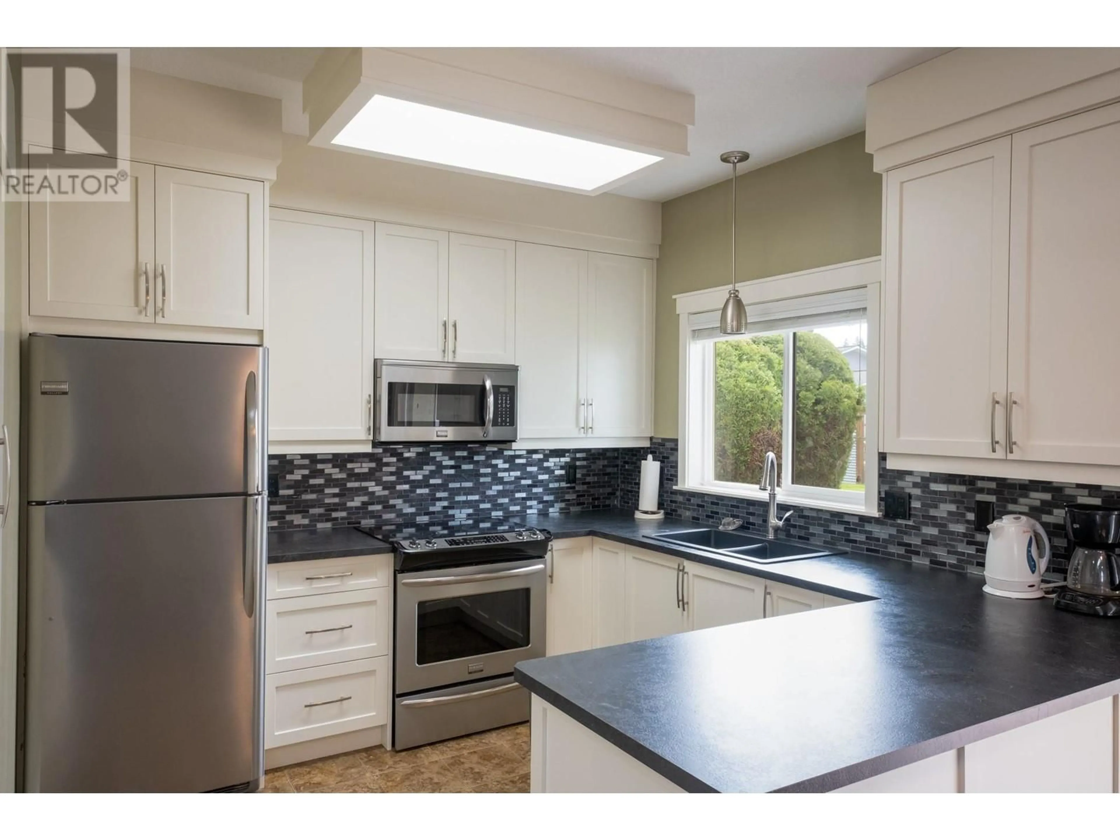 Unknown for 8 - 4311 20 STREET, Vernon British Columbia V1T4E4