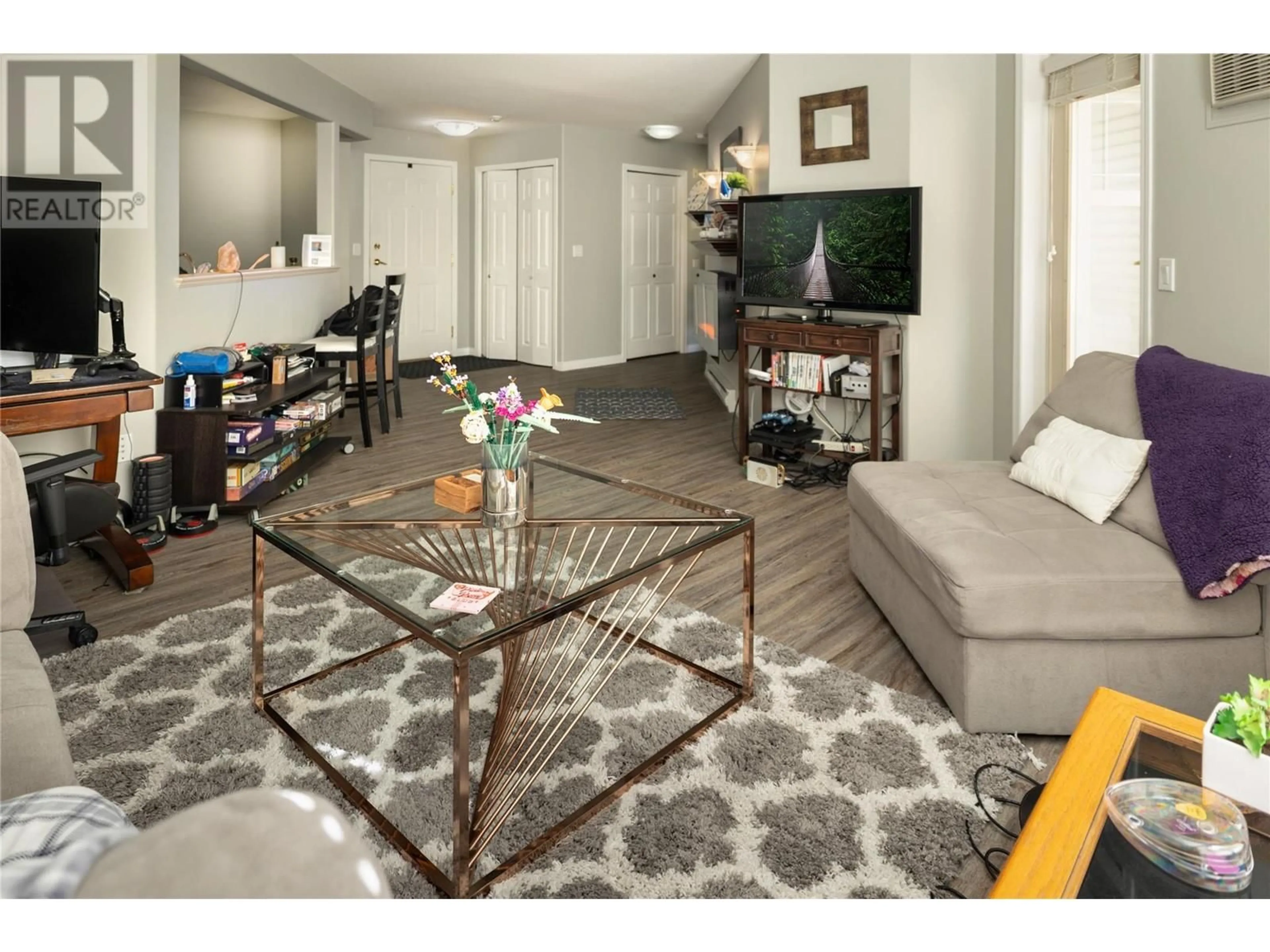 Living room with furniture, unknown for 108 - 555 HOUGHTON ROAD, Kelowna British Columbia V1X7P9