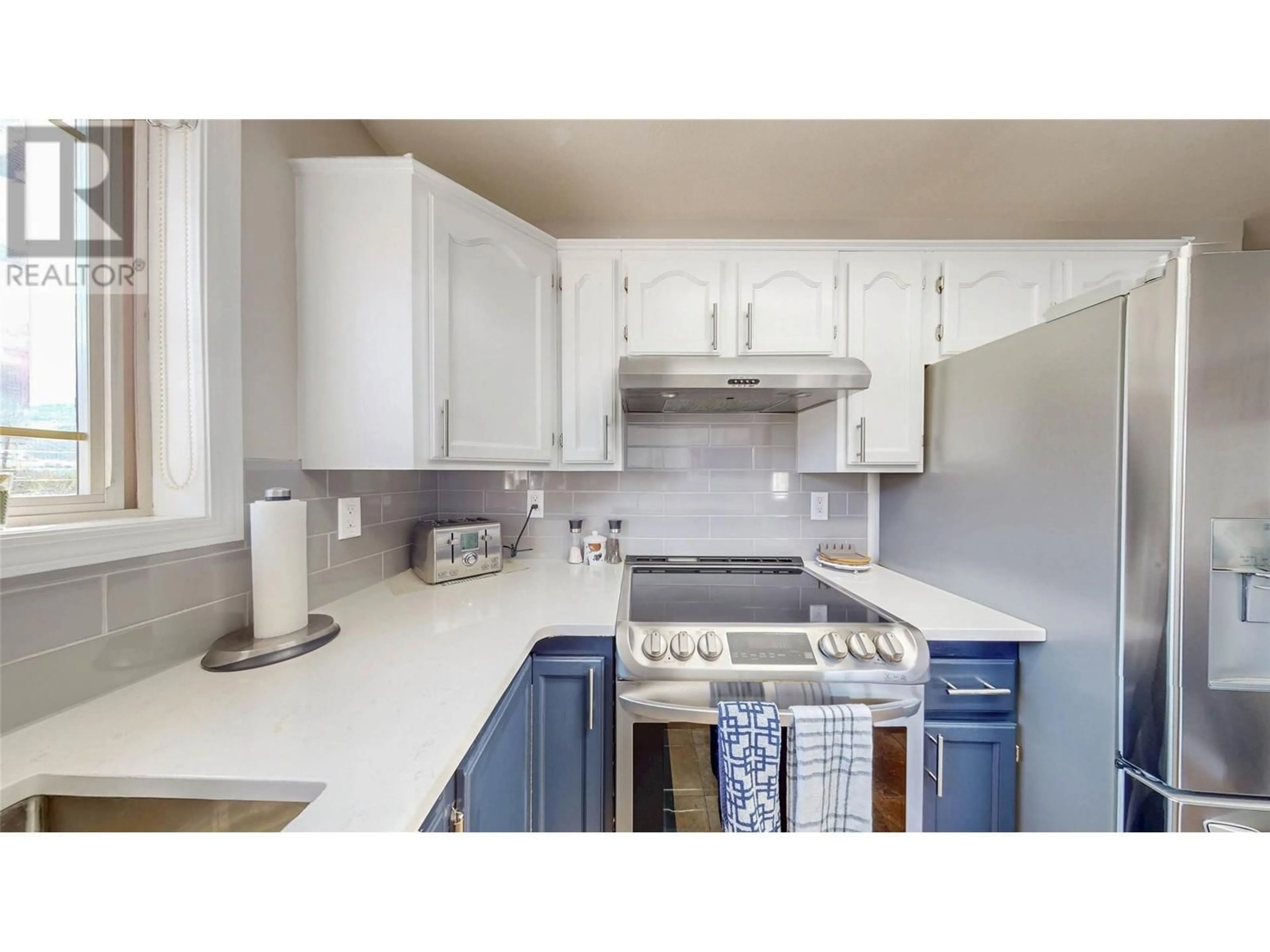 Standard kitchen, unknown for 303 - 8302 68TH AVENUE, Osoyoos British Columbia V0H1V6