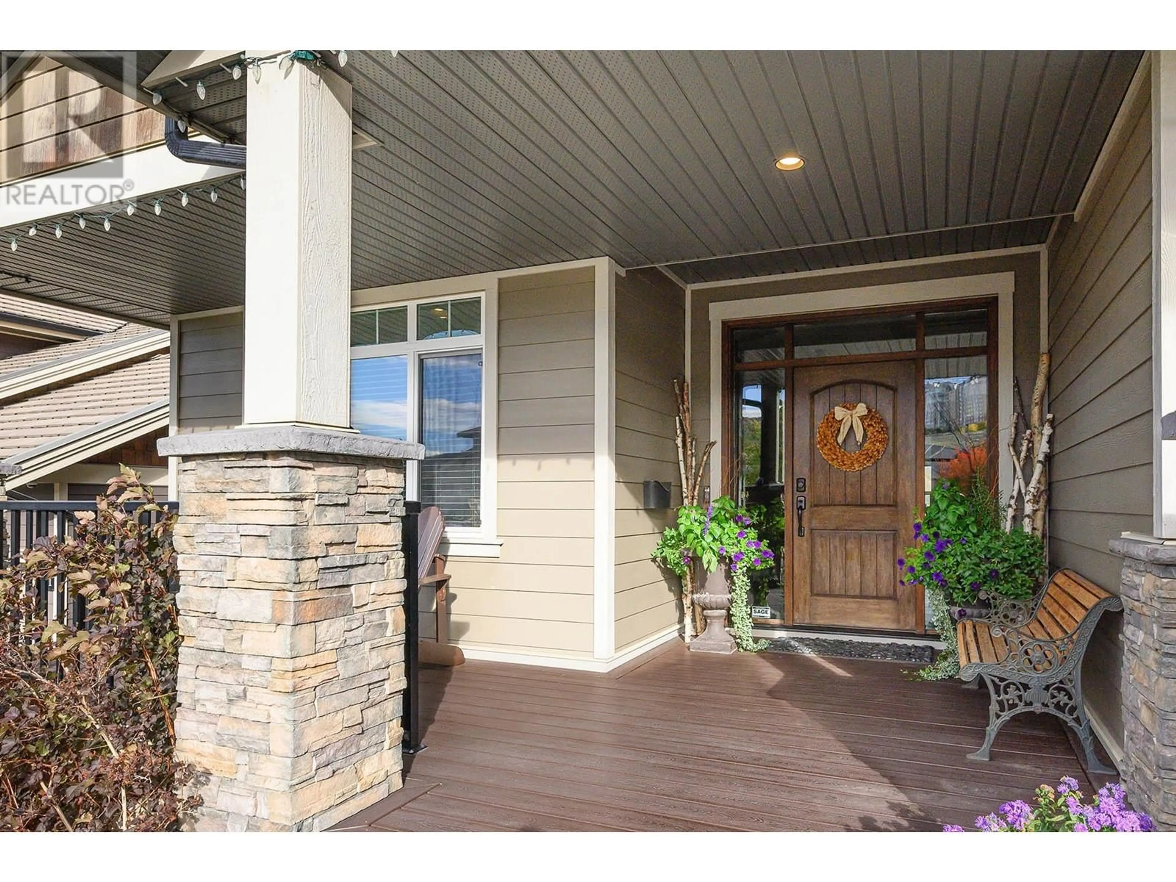 Indoor entryway for 341 FERNIE PLACE, Kamloops British Columbia V2C6S4