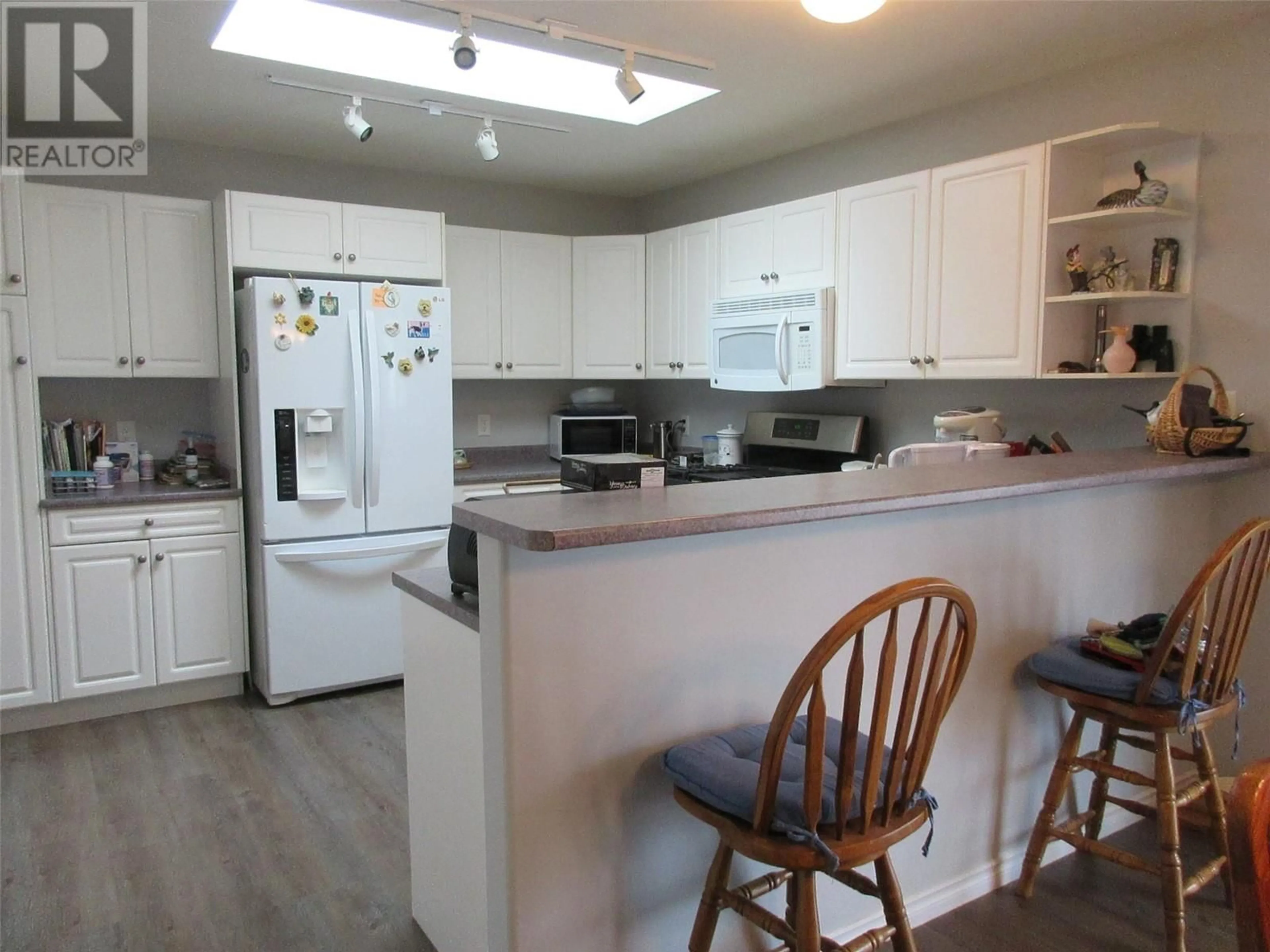 Open concept kitchen, unknown for 348 TURNER AVENUE, Merritt British Columbia V0K1Y0
