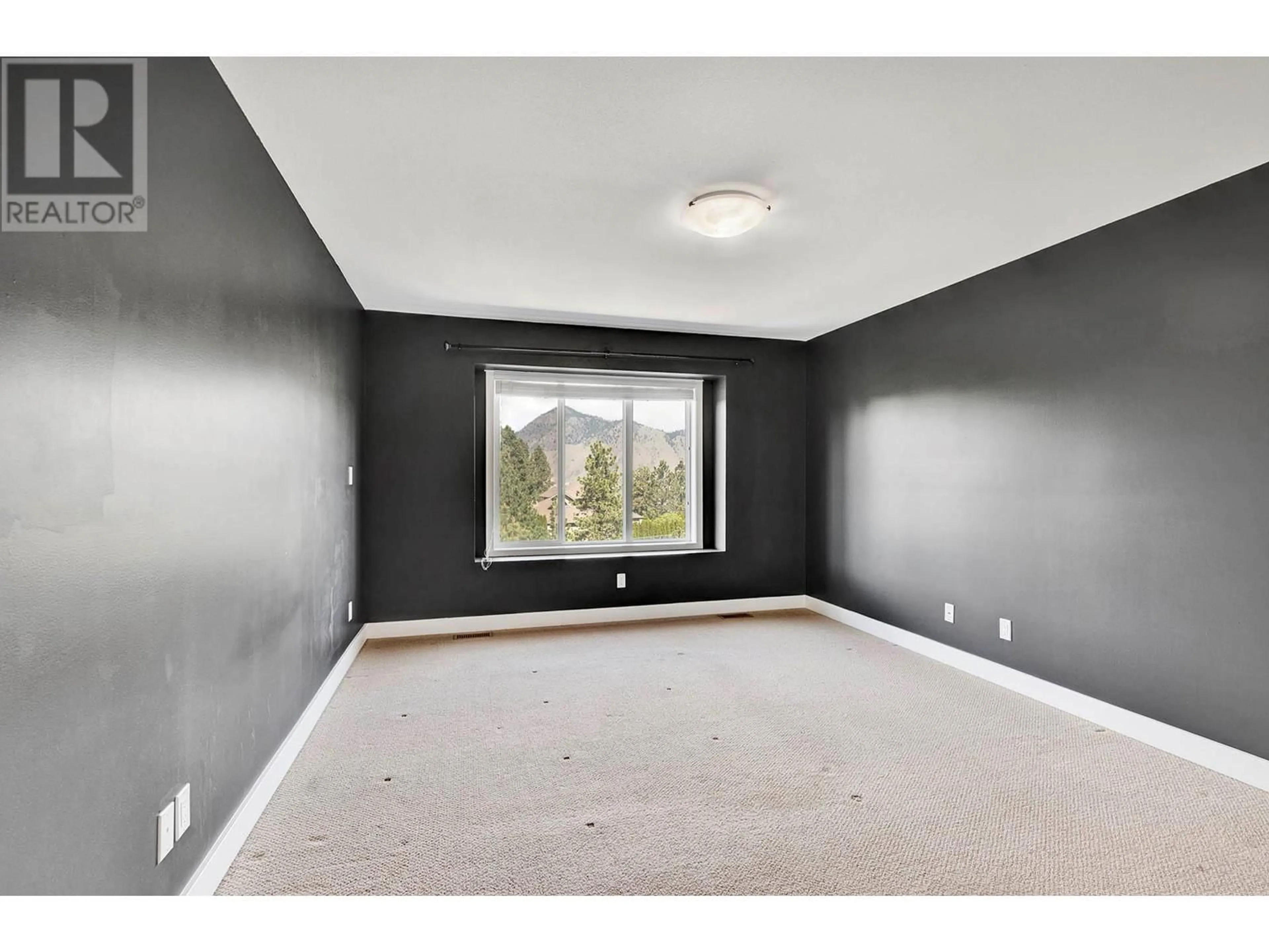 A pic of a room for 2074 HIGHLAND PLACE, Kamloops British Columbia V2E0E8