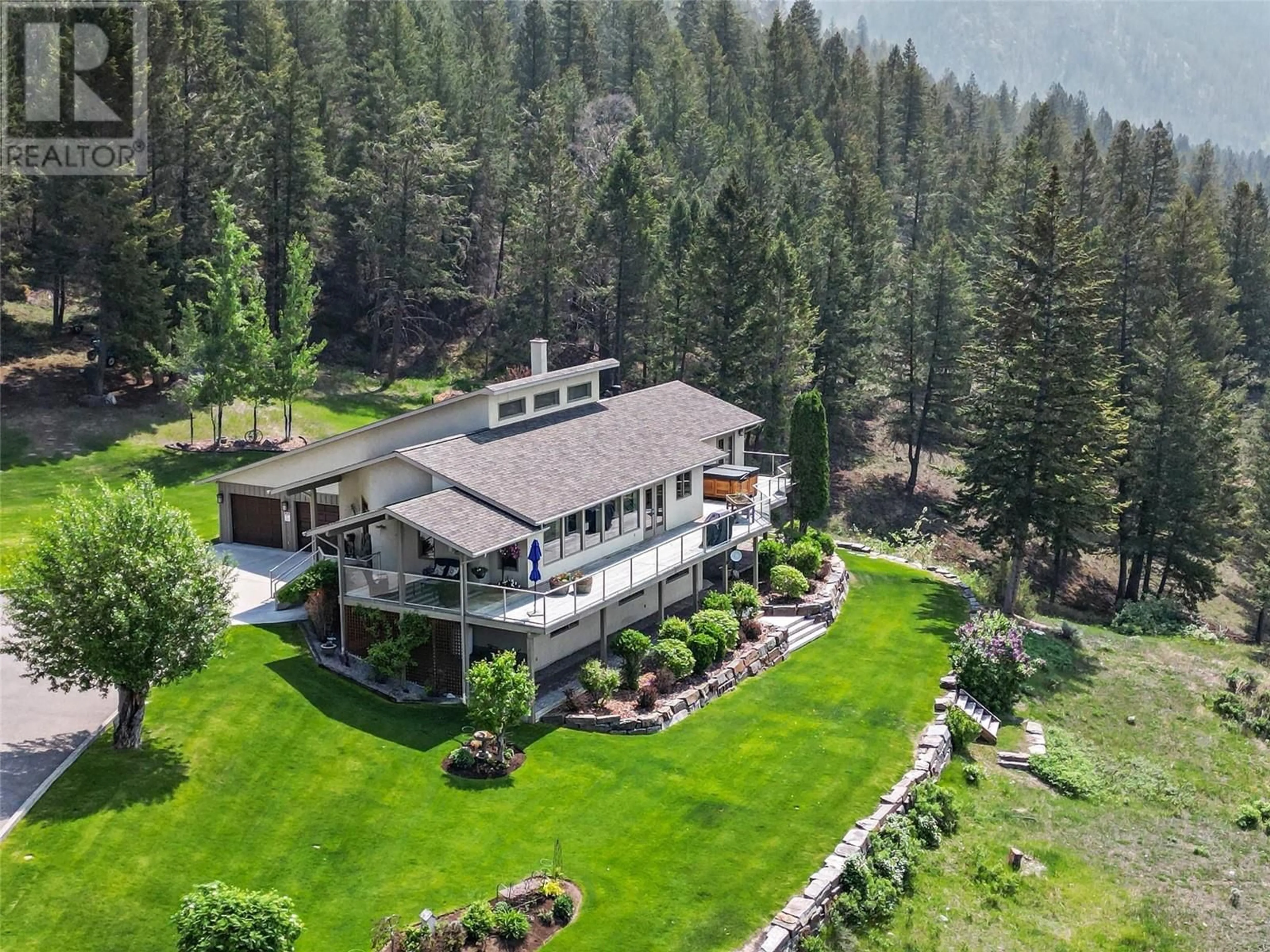 A pic from outside/outdoor area/front of a property/back of a property/a pic from drone, mountain view for 9520 JUNIPER HEIGHTS ROAD, Invermere British Columbia V0A1K2