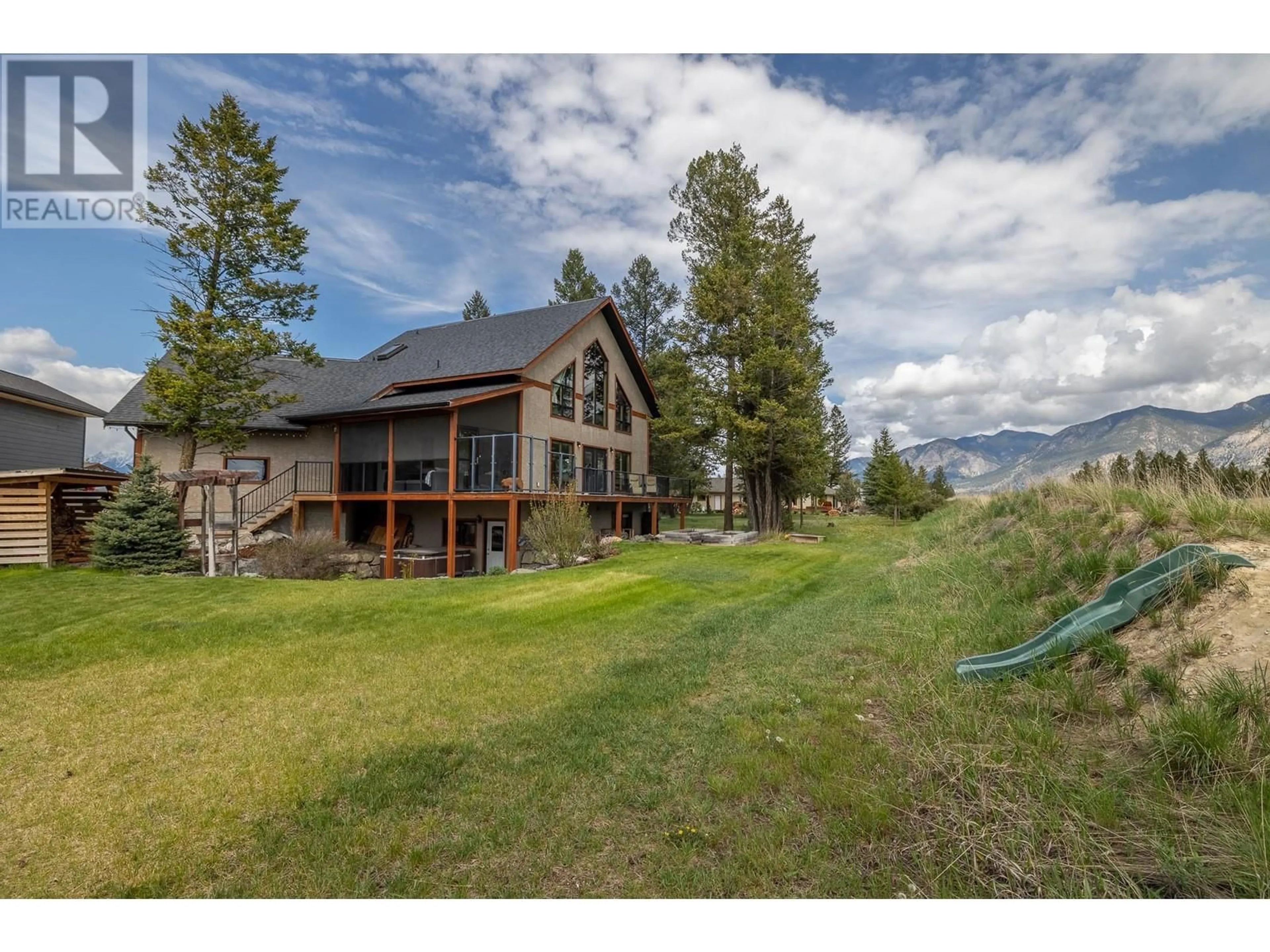 A pic from outside/outdoor area/front of a property/back of a property/a pic from drone, mountain view for 44 - 640 UPPER LAKEVIEW ROAD, Invermere British Columbia V0A1K3