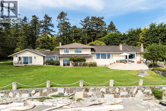 3035 MCANALLY ROAD, Saanich 5