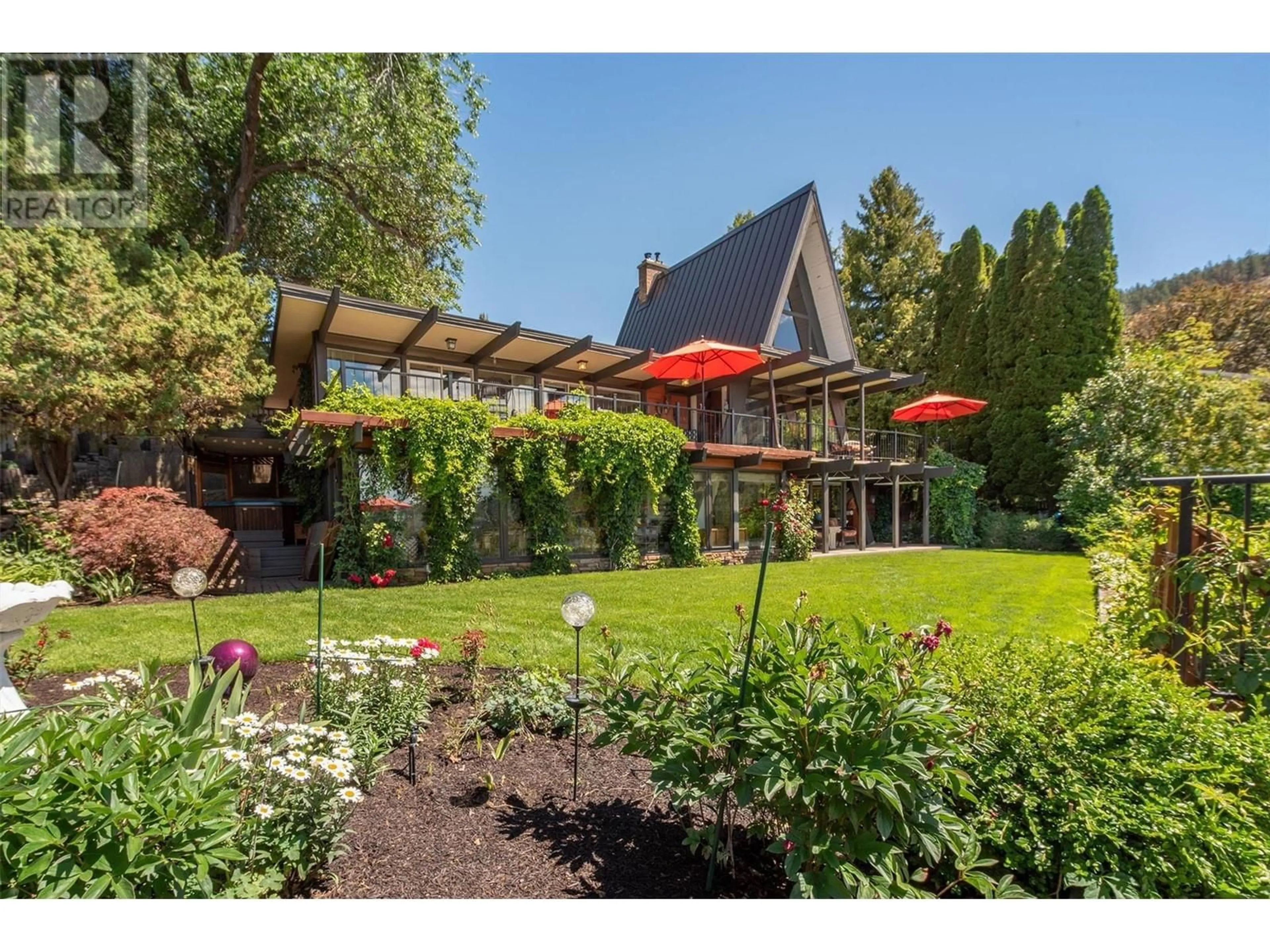 Patio, mountain view for 2004 DEWDNEY ROAD, Kelowna British Columbia V1V2C3