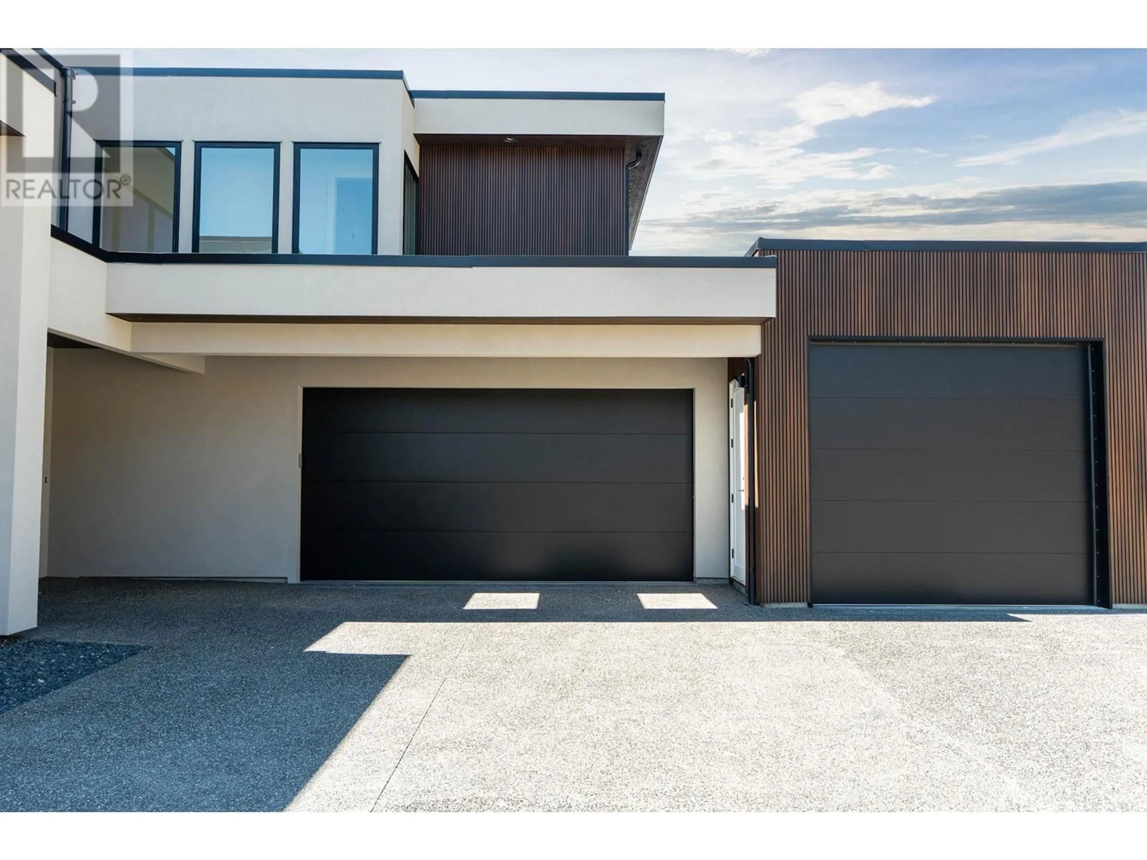 Indoor garage for 1388 VINEYARD DRIVE, West Kelowna British Columbia V4T3H9
