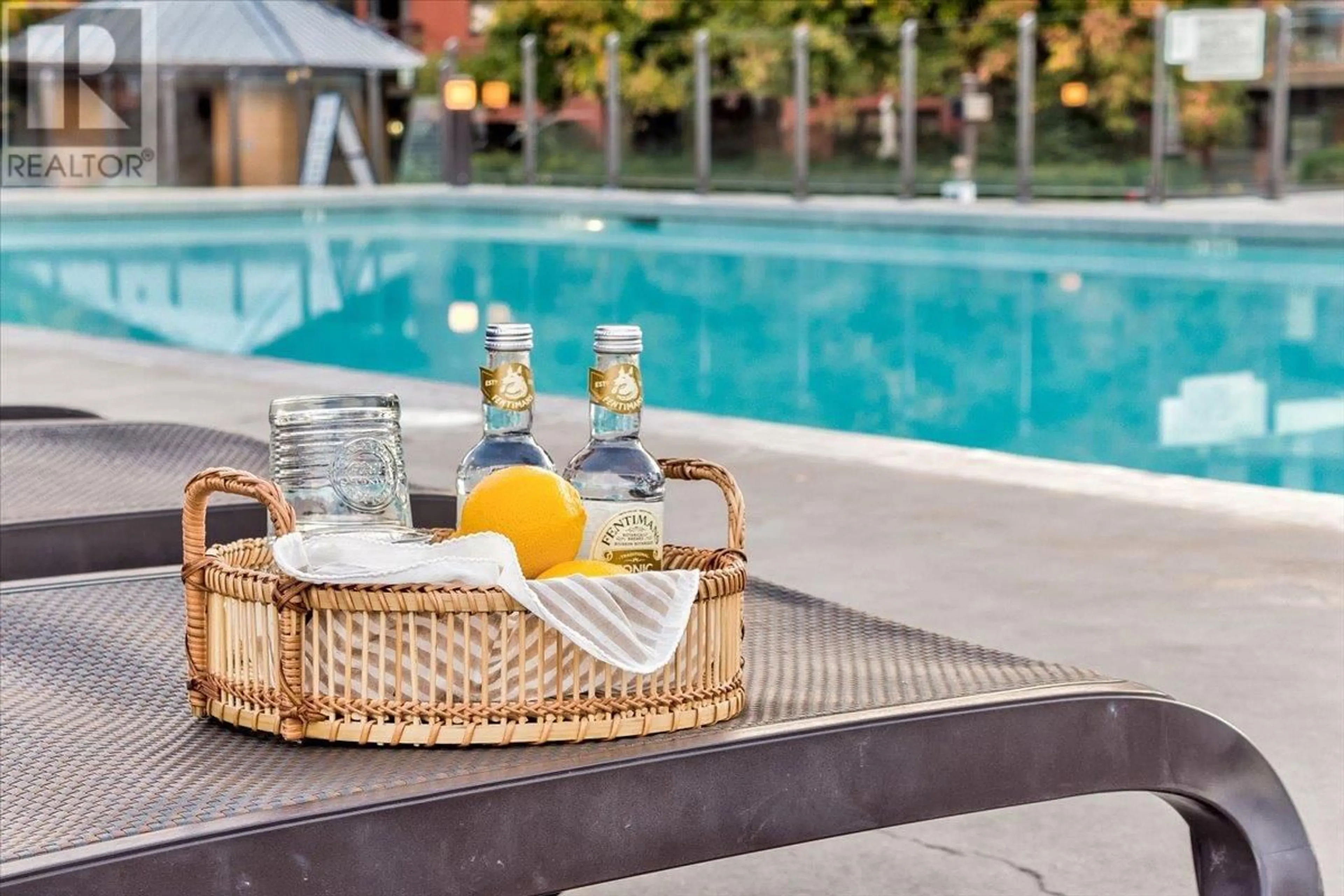Pool for 151 - 654 COOK ROAD, Kelowna British Columbia V1Y1G6