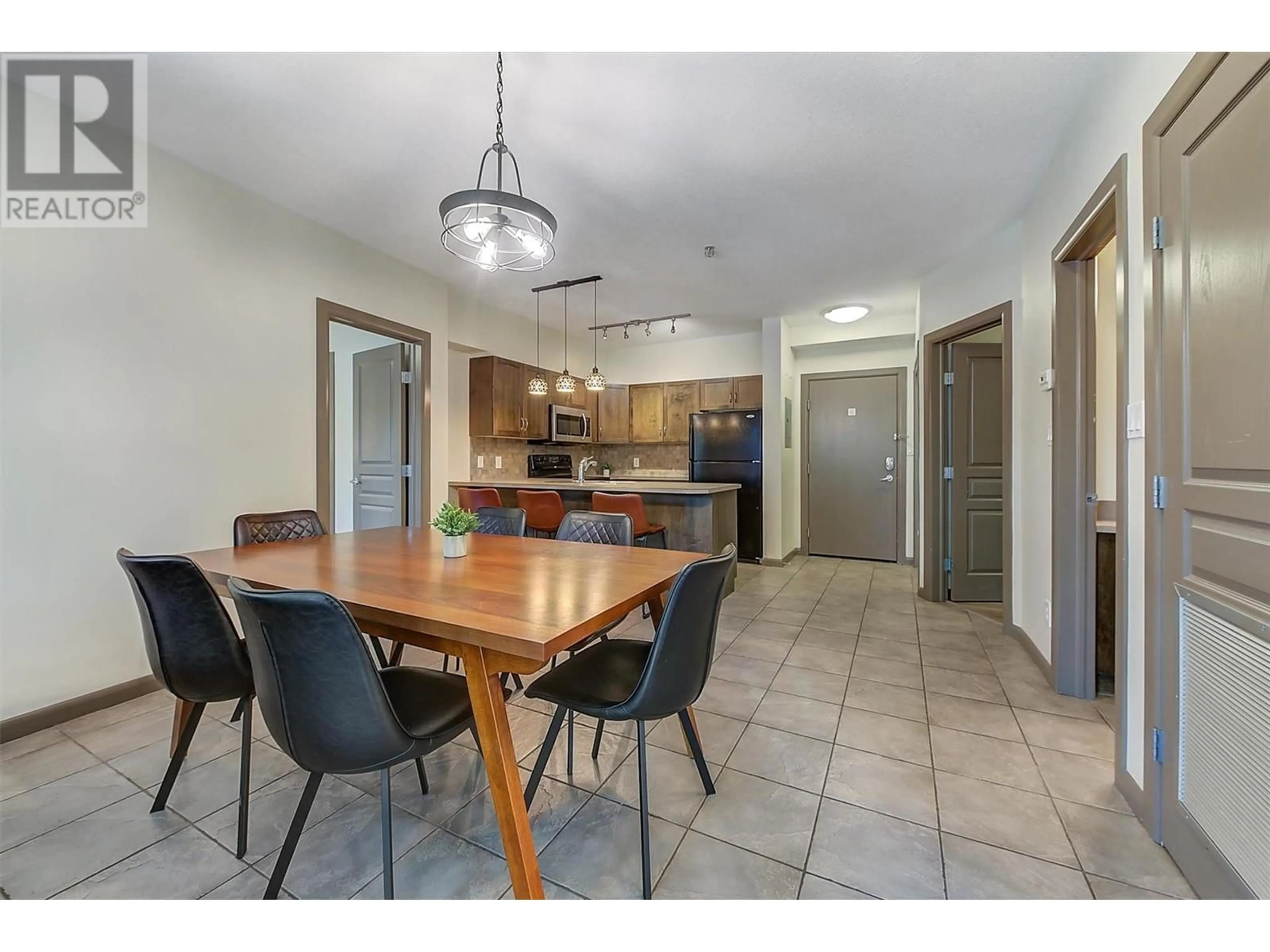 Open concept kitchen, ceramic/tile floor for 151 - 654 COOK ROAD, Kelowna British Columbia V1Y1G6