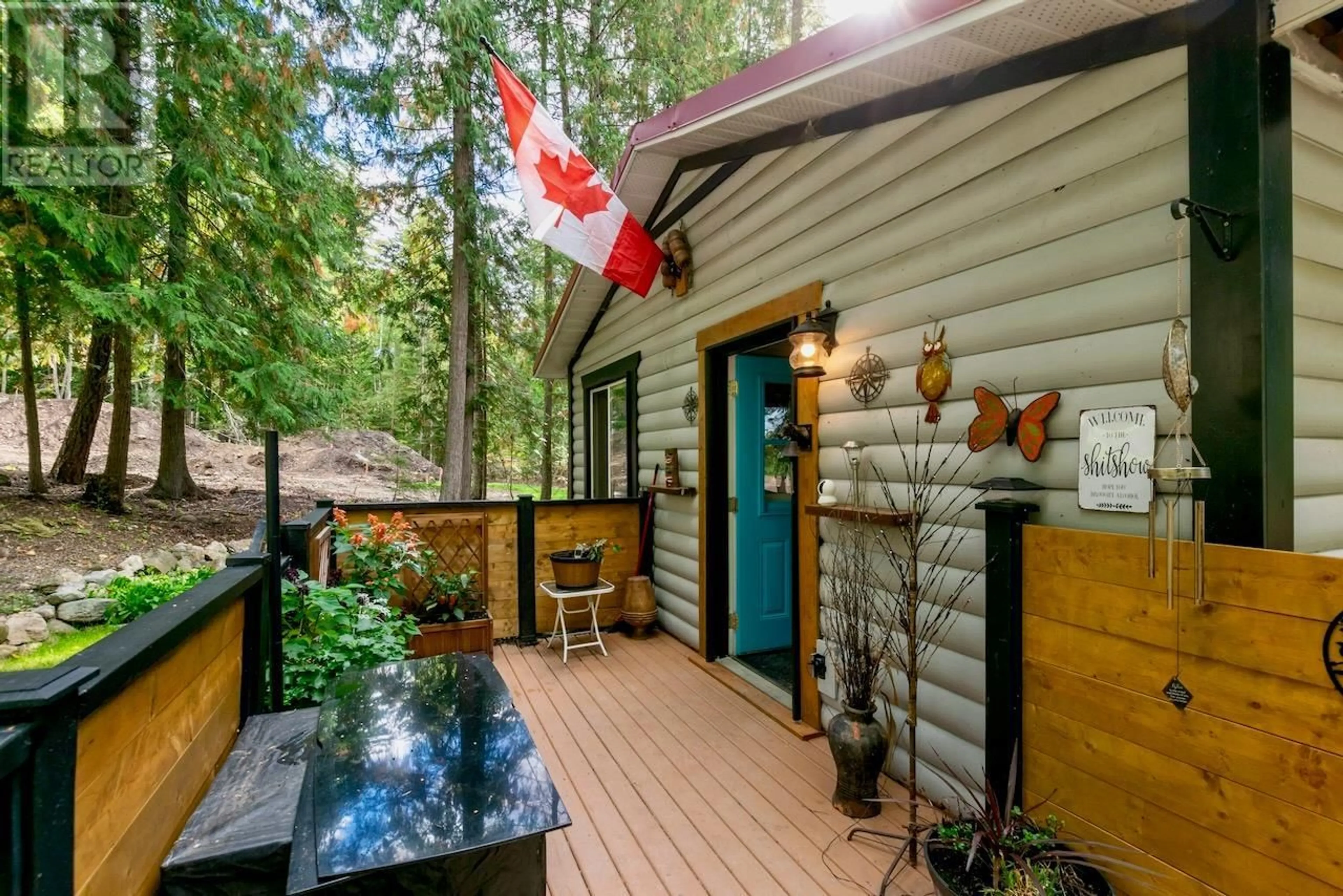 Patio, unknown for 7281 BIRCH CLOSE, Anglemont British Columbia V0E1M8