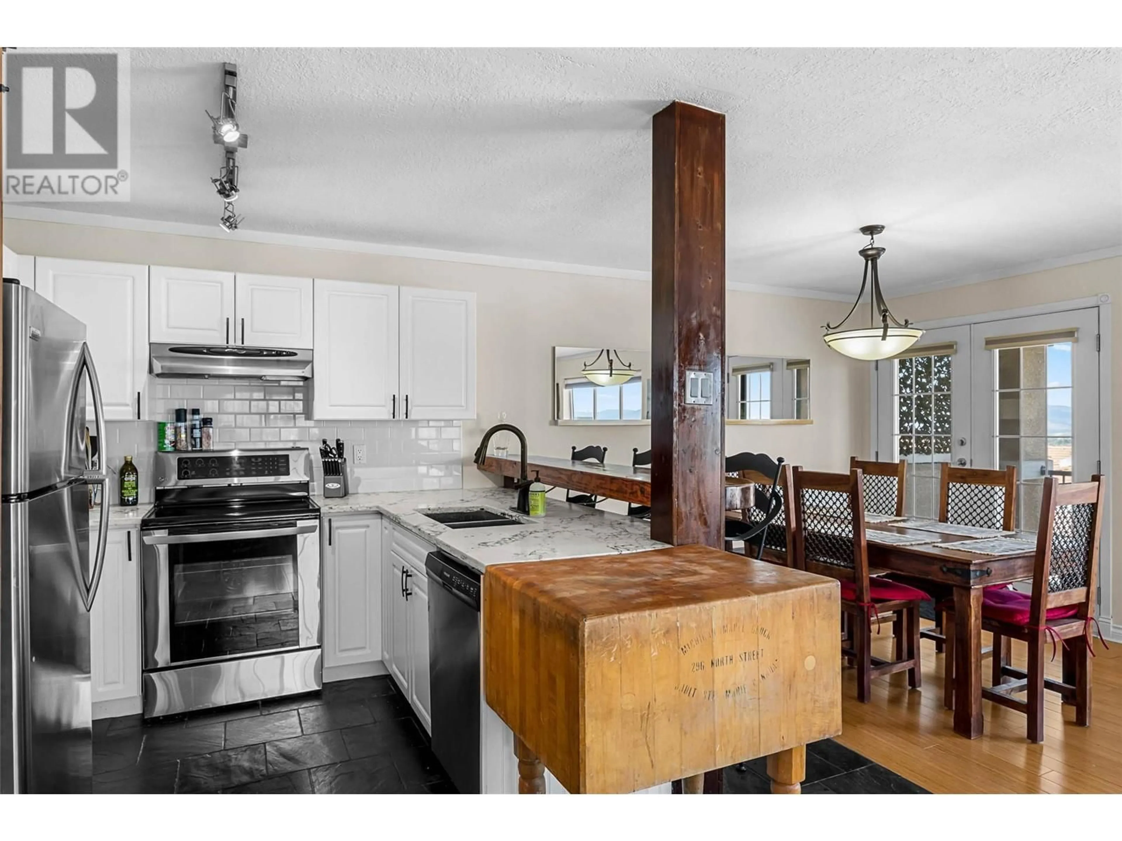 Open concept kitchen, unknown for 408 - 875 SAHALI TERRACE, Kamloops British Columbia V2C6W8
