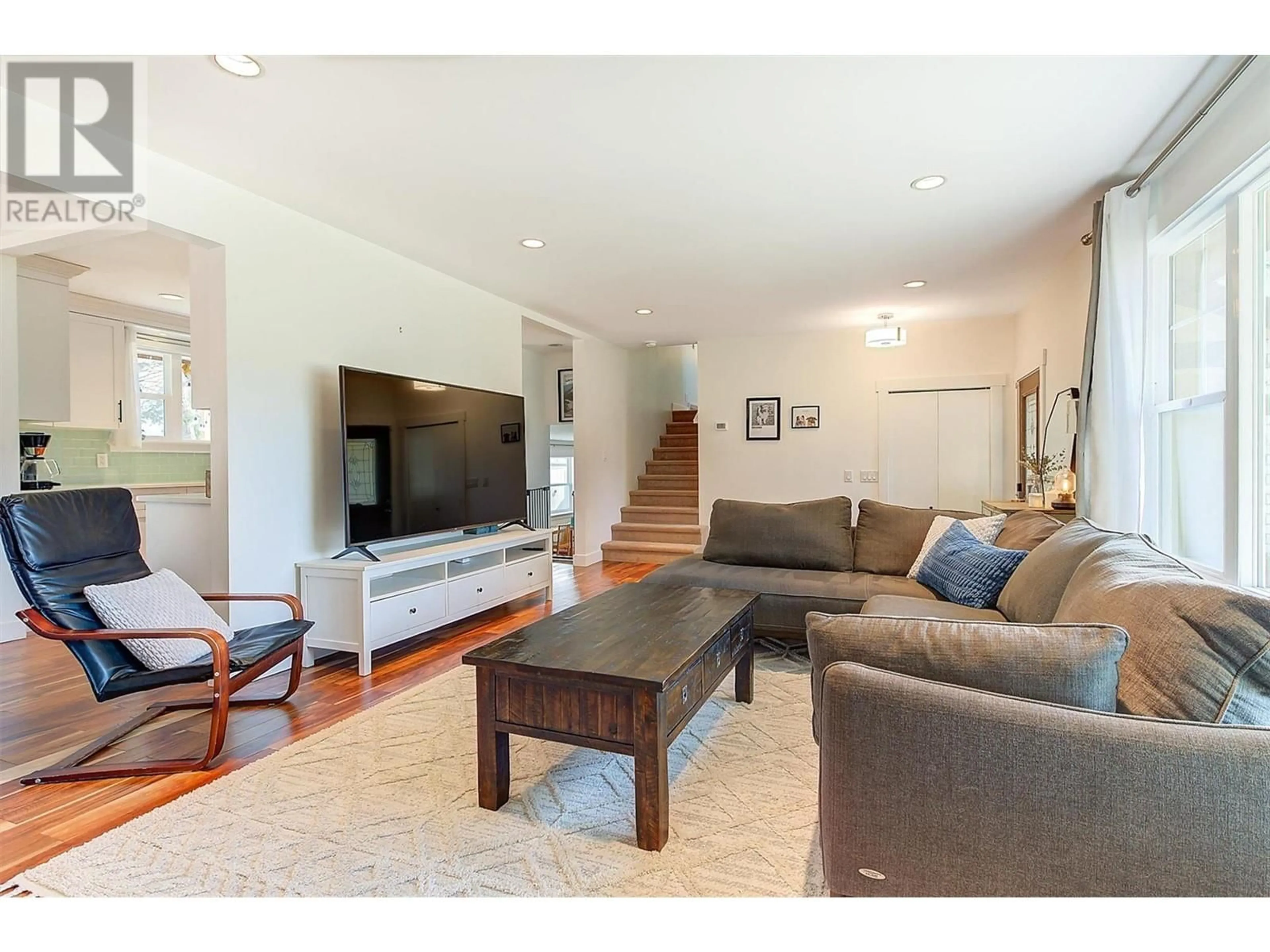 Living room with furniture, wood/laminate floor for 3123 SHANNON COURT, West Kelowna British Columbia V4T1S8