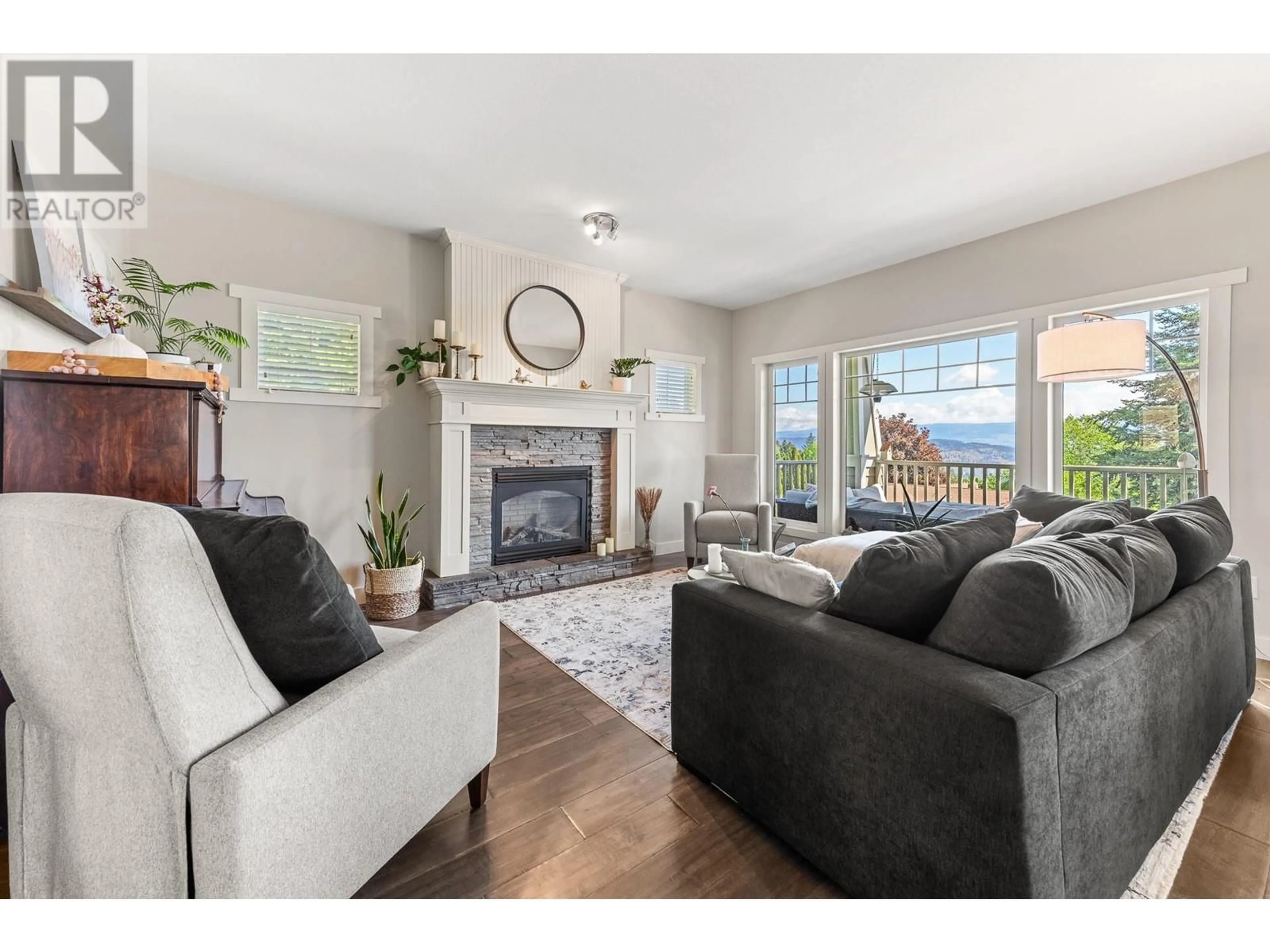 Living room with furniture, unknown for 1590 WEST KELOWNA ROAD, West Kelowna British Columbia V1Z3H5