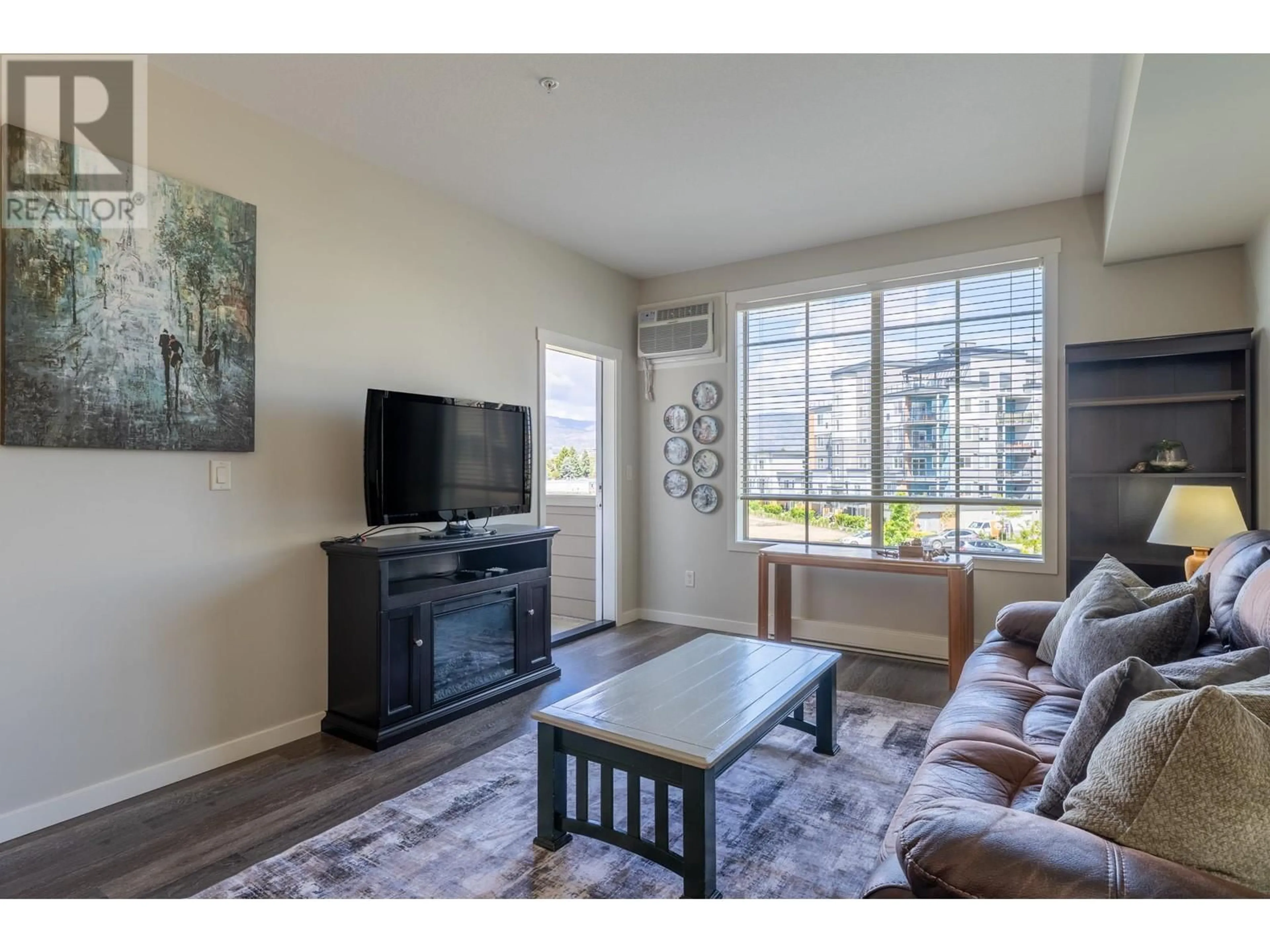 Living room with furniture, unknown for 211 - 3731 CASORSO ROAD, Kelowna British Columbia V1W5E9