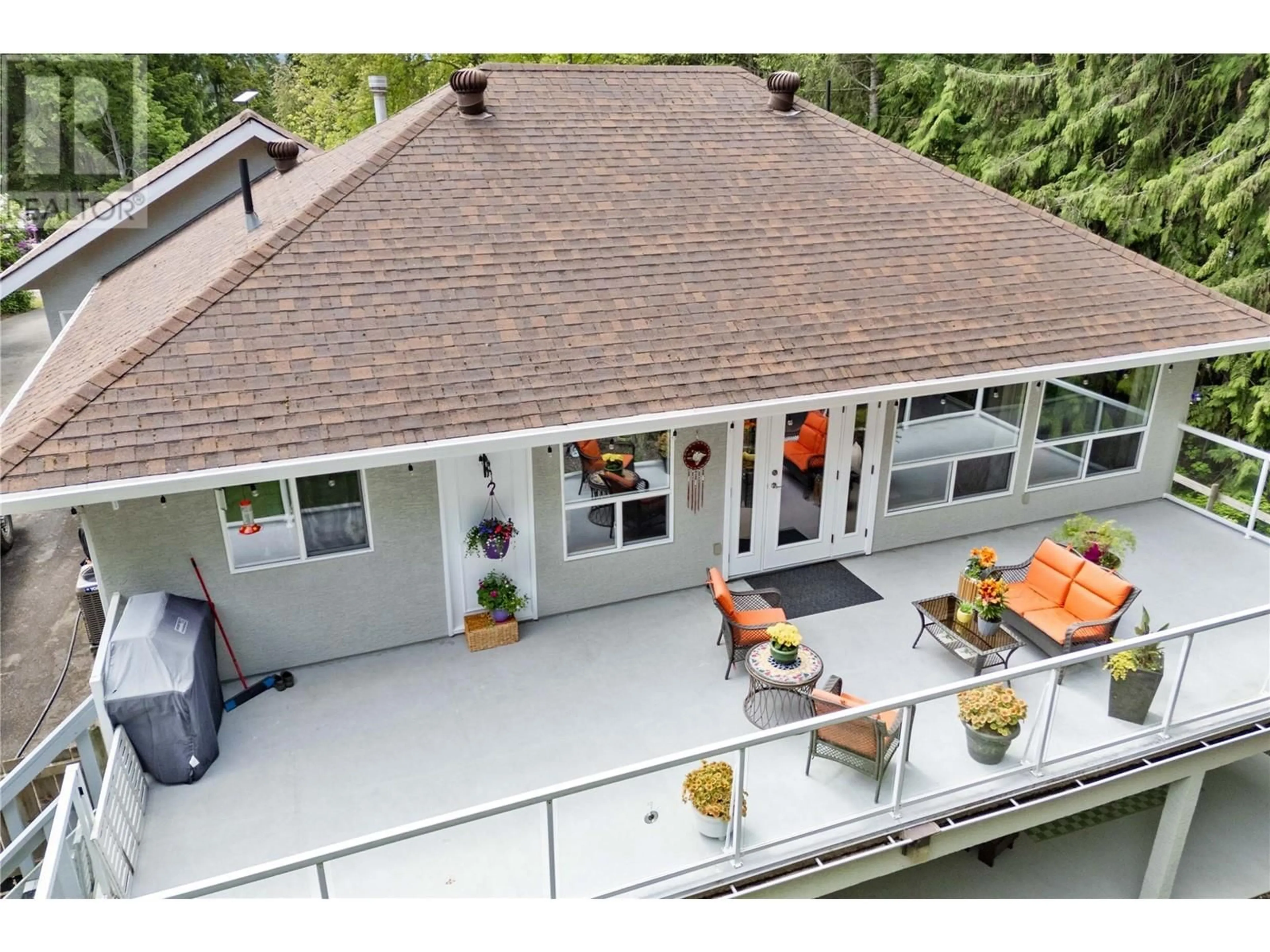 A pic from outside/outdoor area/front of a property/back of a property/a pic from drone, water/lake/river/ocean view for 2408 MOUNT TUAM CRESCENT, Sorrento British Columbia V0E2W2