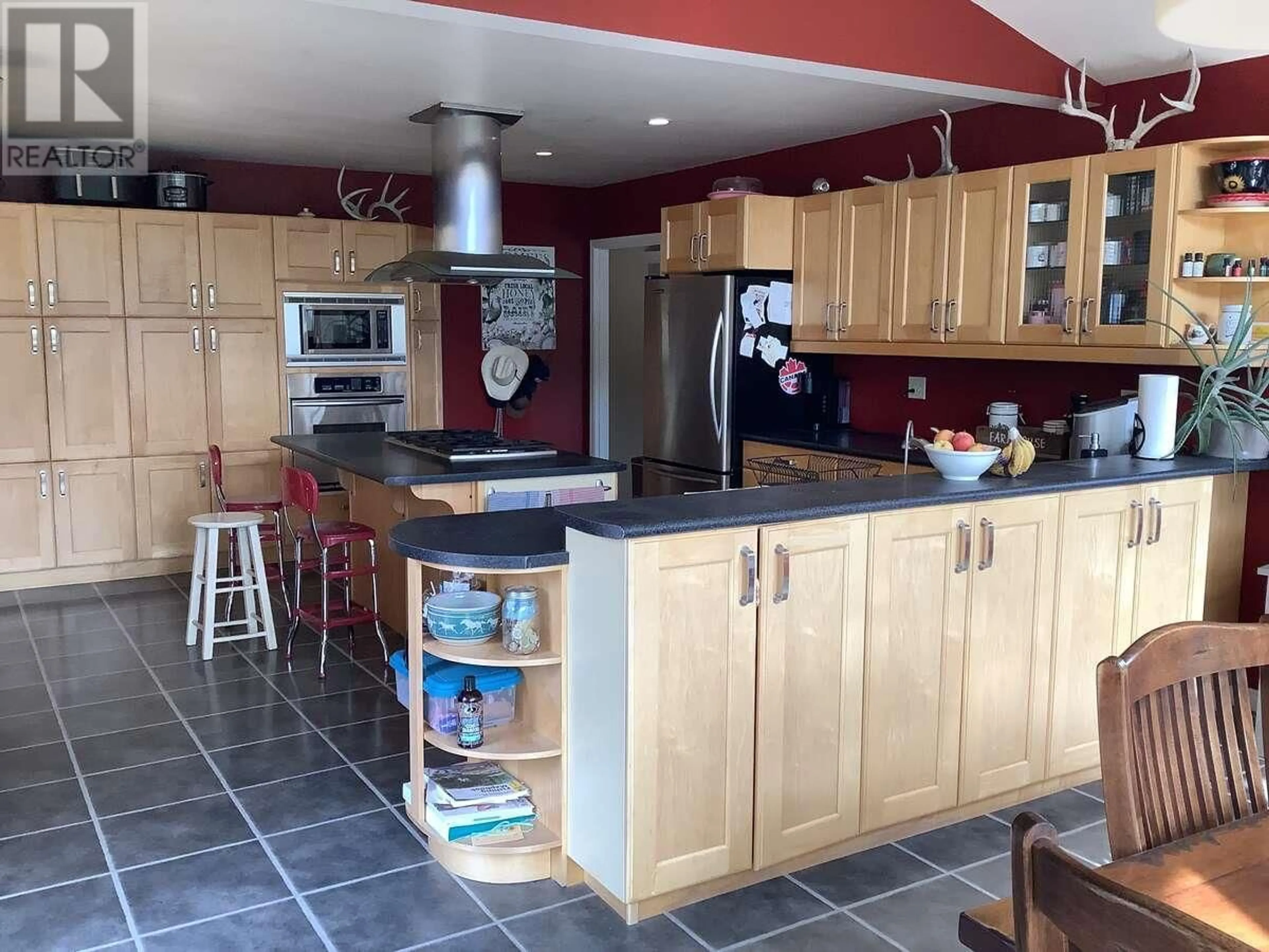 Open concept kitchen, ceramic/tile floor for 5121 MISSION ROAD, Cranbrook British Columbia V1C7B7