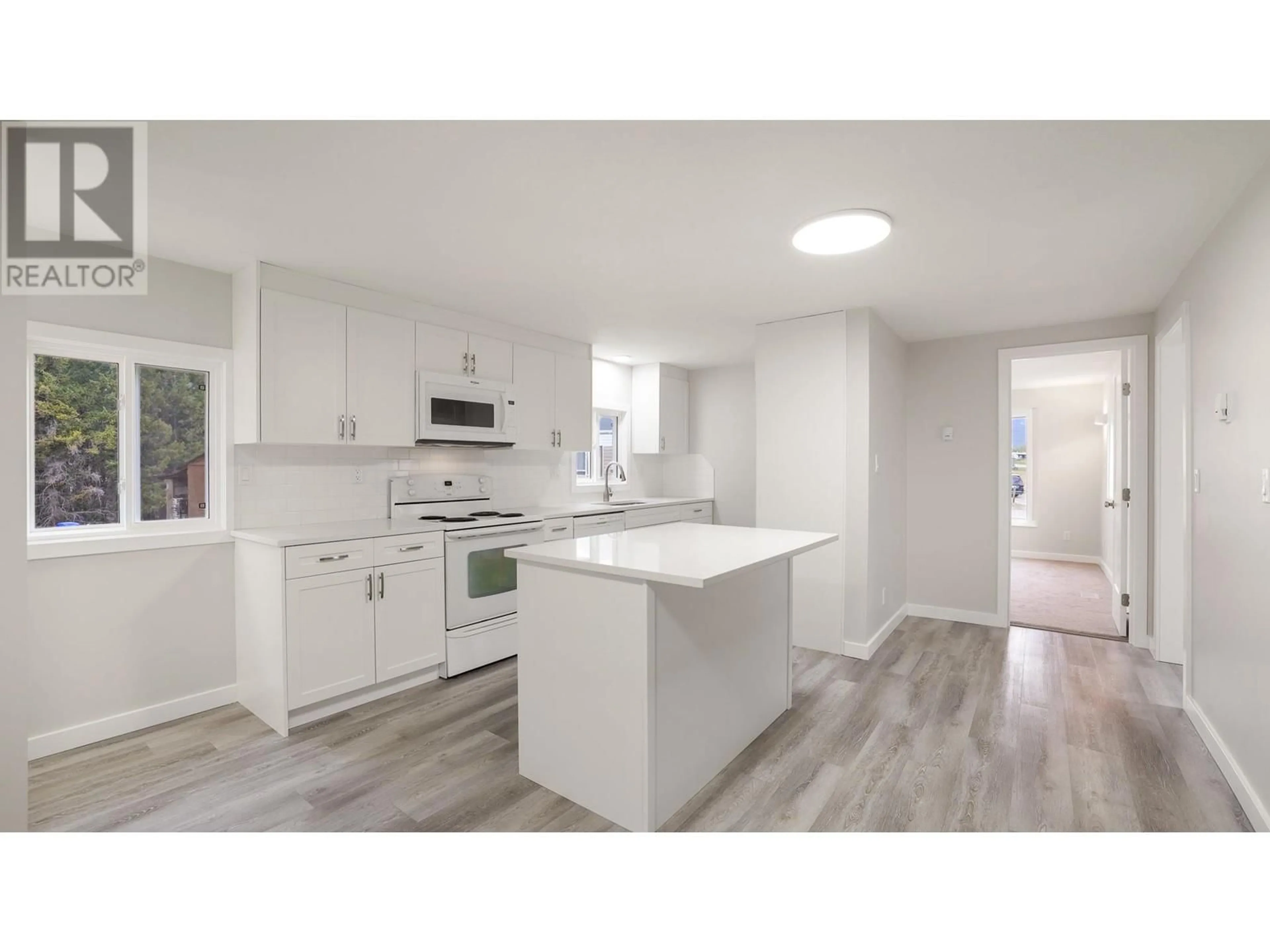 Open concept kitchen, unknown for 26 - 4775 WOOD LANE, Windermere British Columbia V0B2L2
