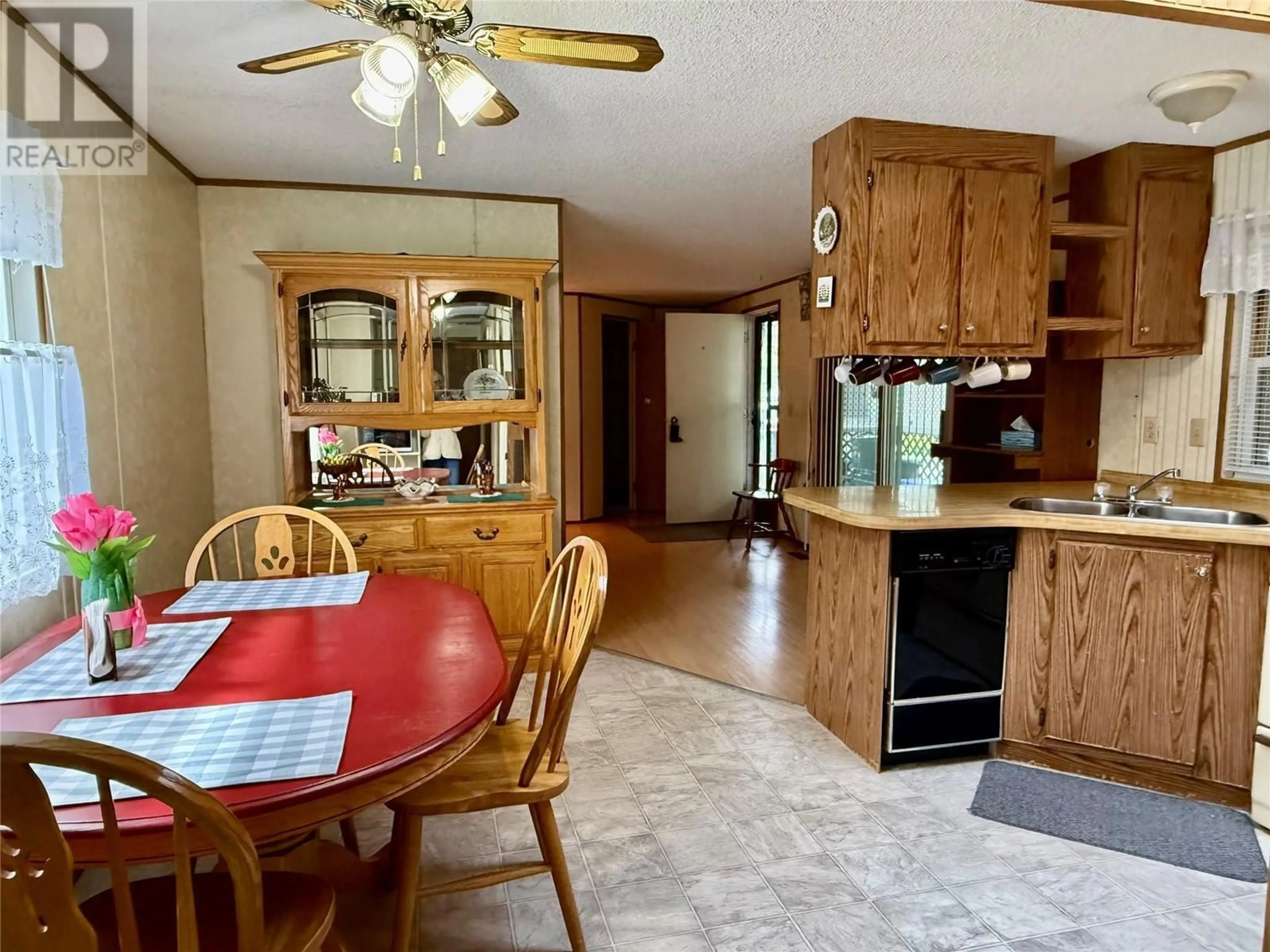 Dining room, unknown for 500 16TH AVENUE, Genelle British Columbia V0G1L0