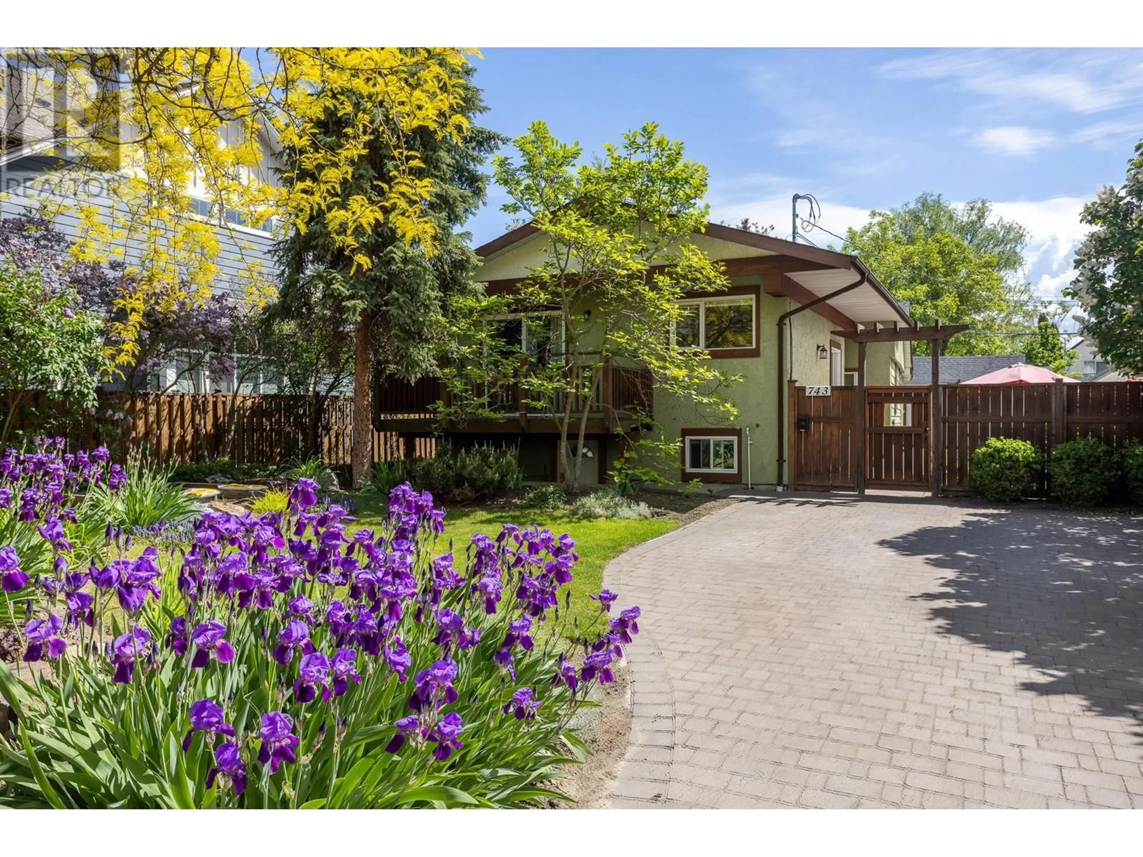 Unknown for 743 WILSON AVENUE, Kelowna British Columbia V1Y6X8