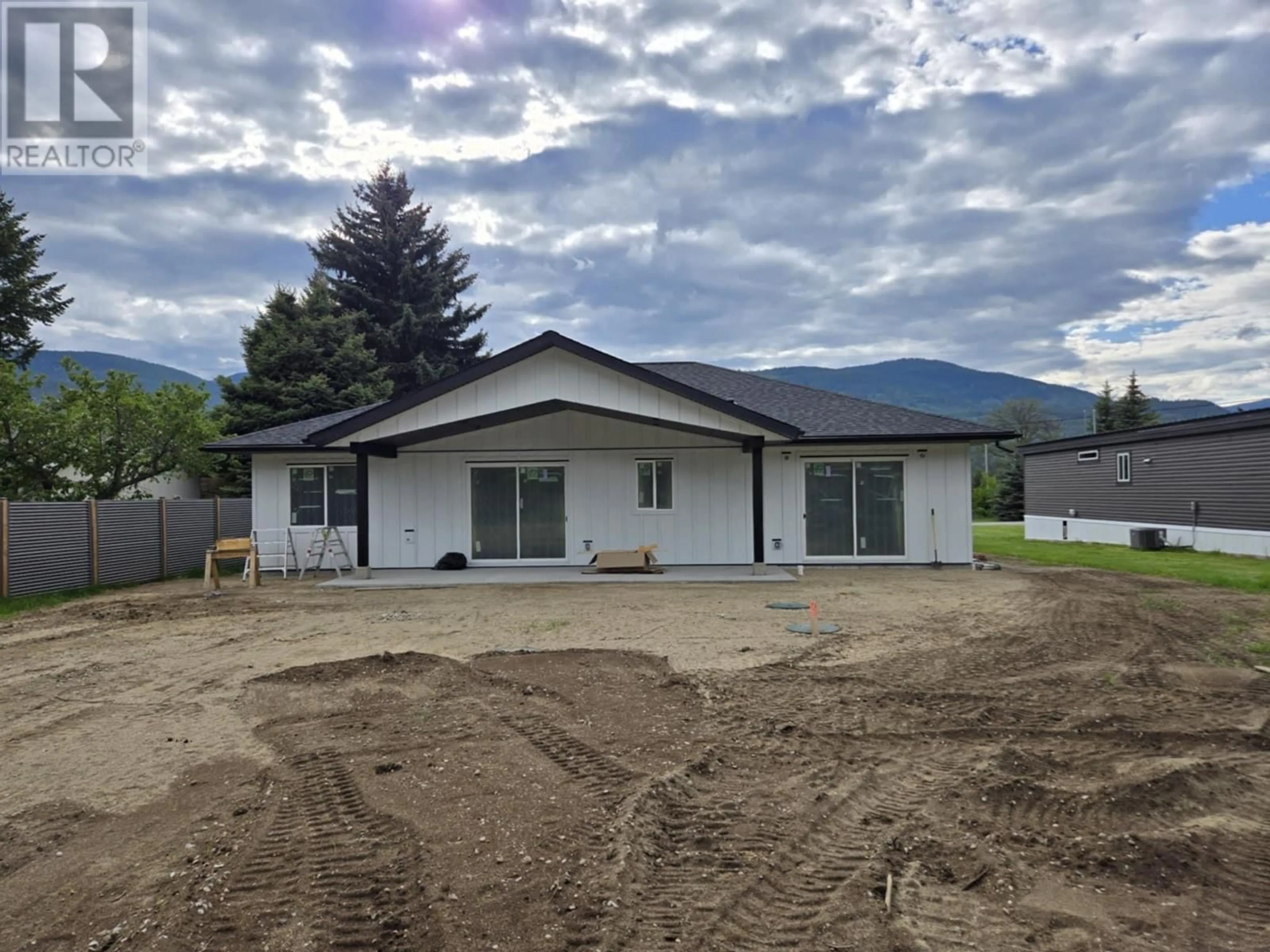 Home with vinyl exterior material, mountain view for 920 WATERLOO CRESCENT, Ootischenia British Columbia V1N4M3