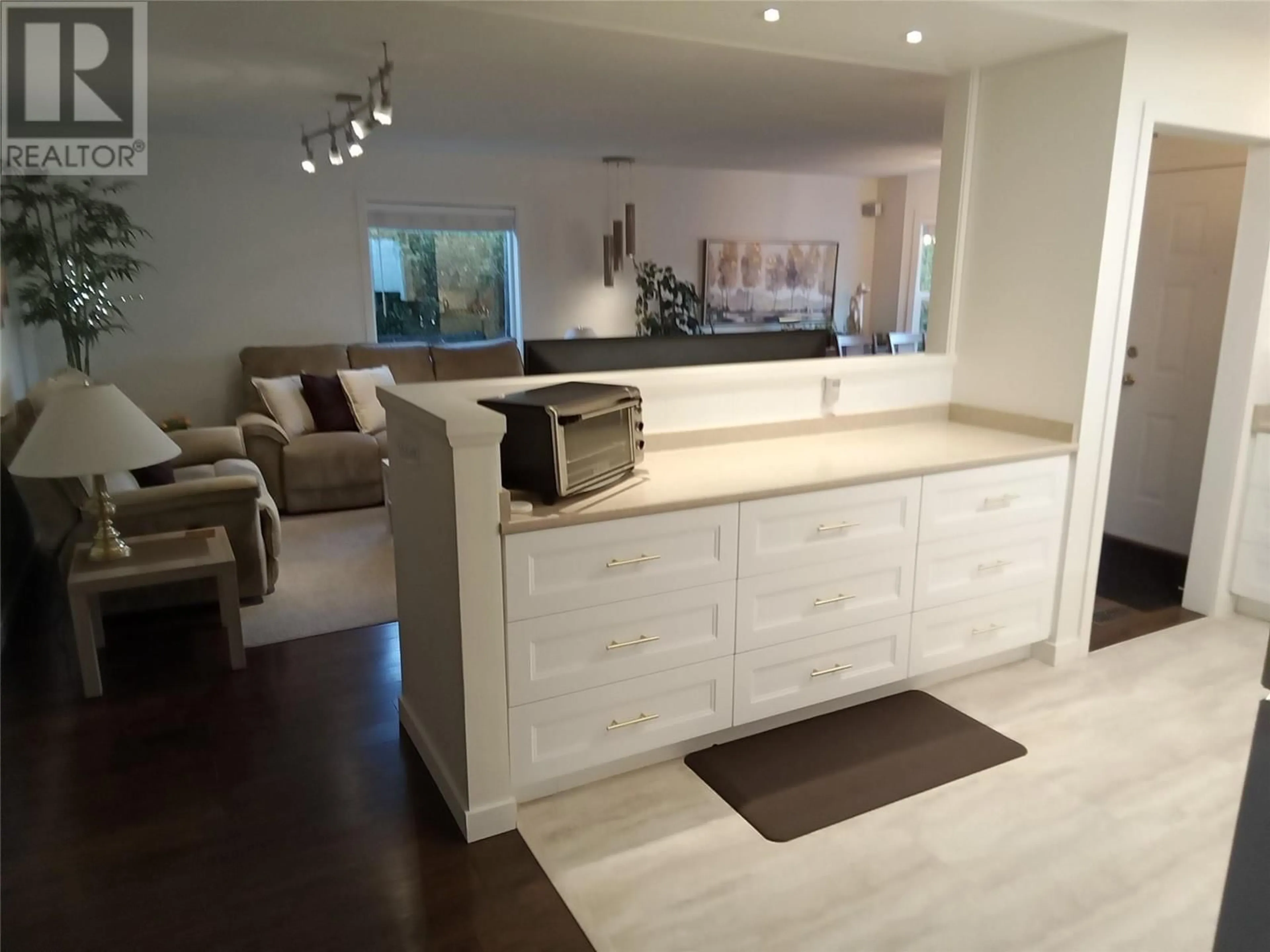 Open concept kitchen, unknown for 109 - 1255 RAYMER AVENUE, Kelowna British Columbia V1W3S3