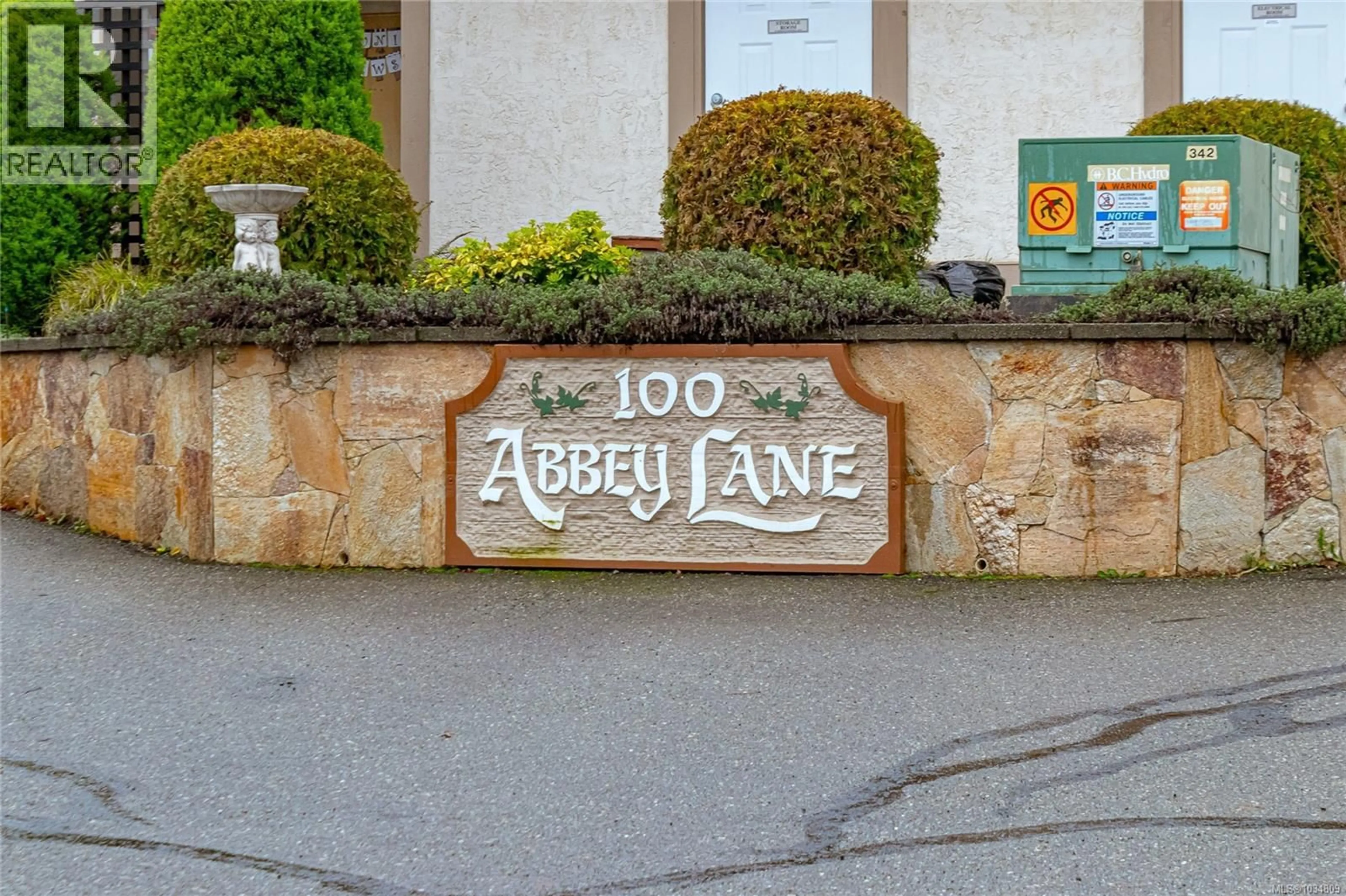 Lobby for 4 - 100 ABBEY LANE, Parksville British Columbia V9P1N4