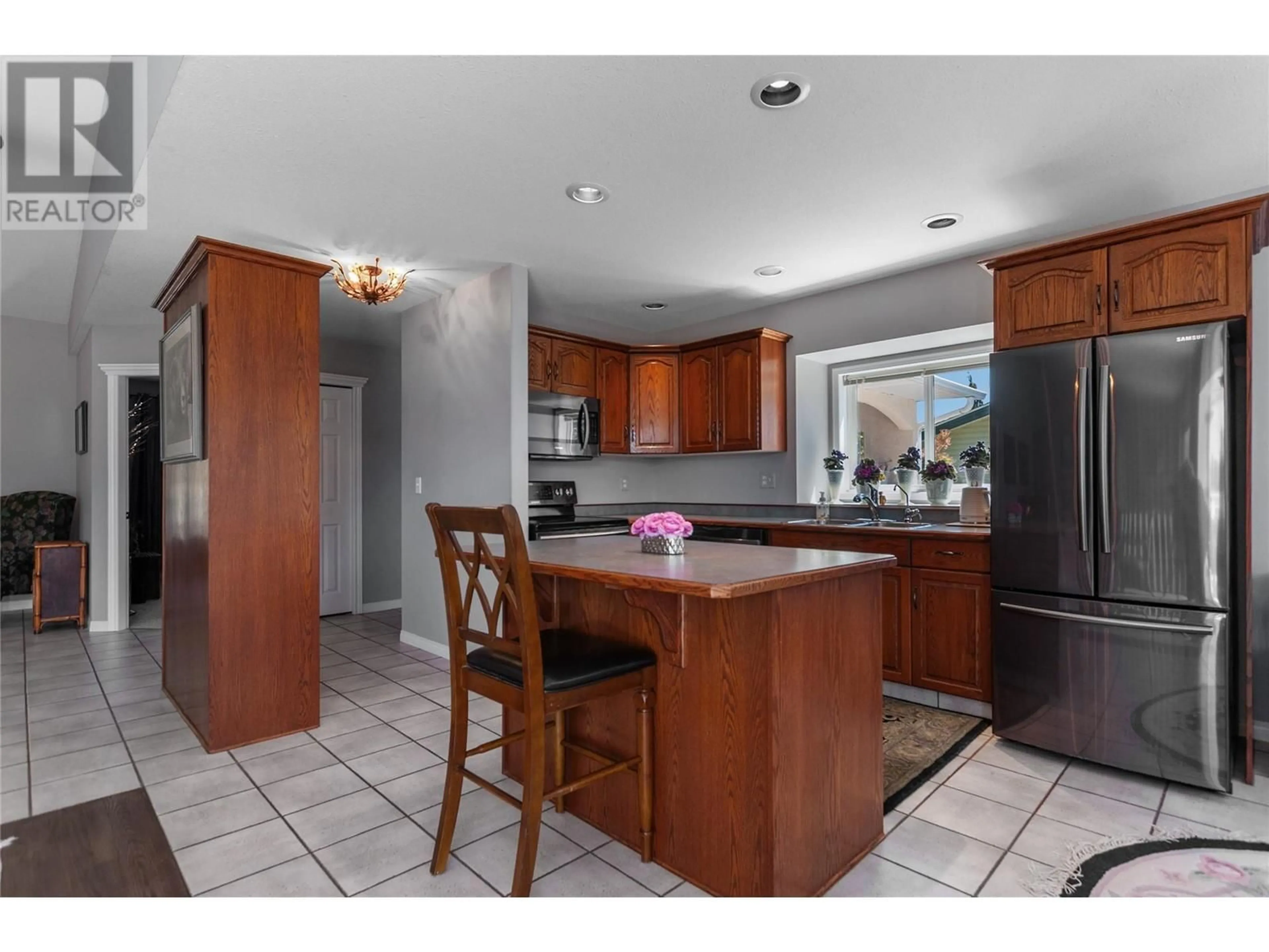 Open concept kitchen, ceramic/tile floor for 1214 PEACHCLIFF DRIVE, Okanagan Falls British Columbia V0H1R1