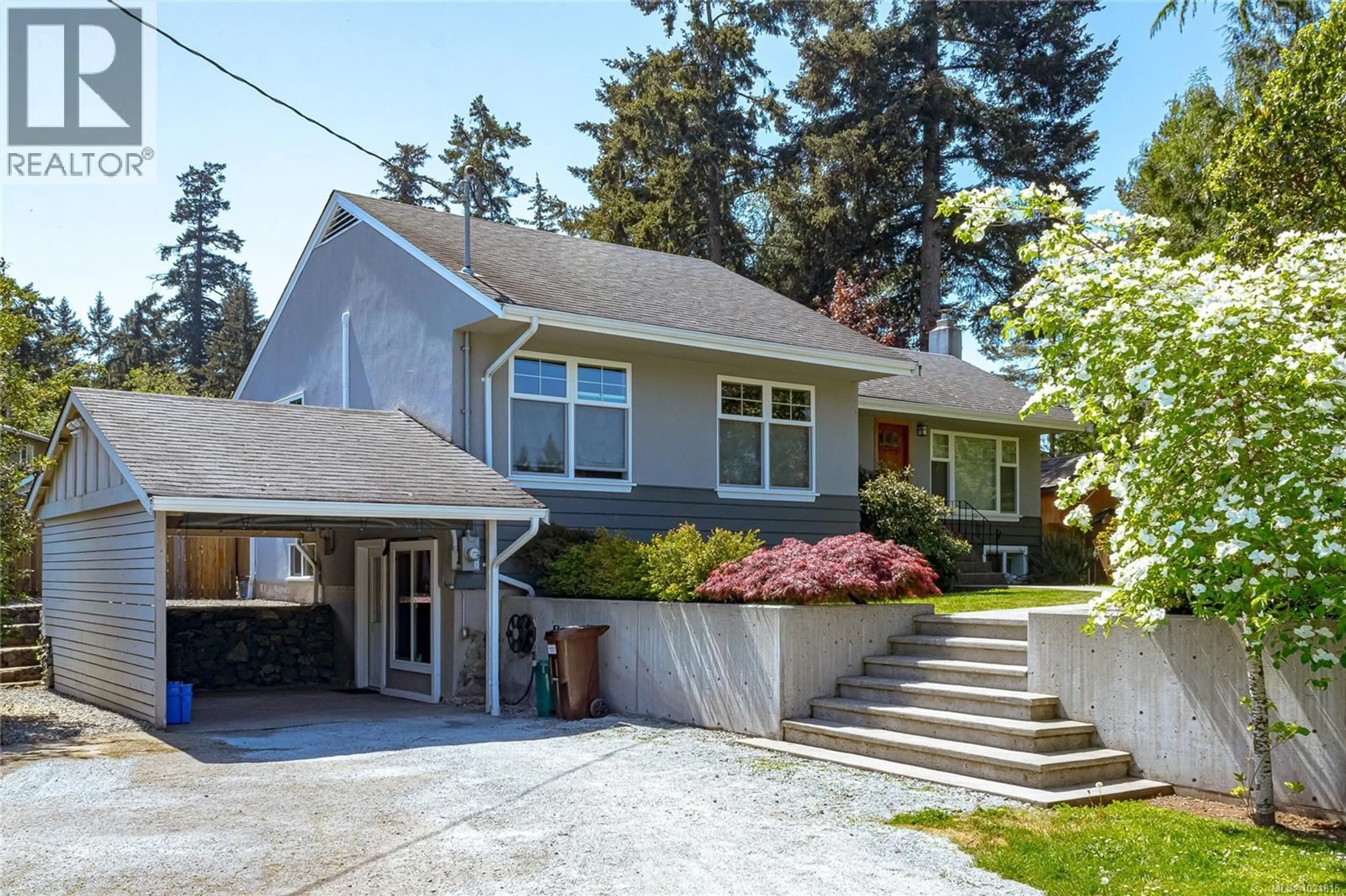 Home with vinyl exterior material, street for 1155 MARCHANT ROAD, Central Saanich British Columbia V8M1G7
