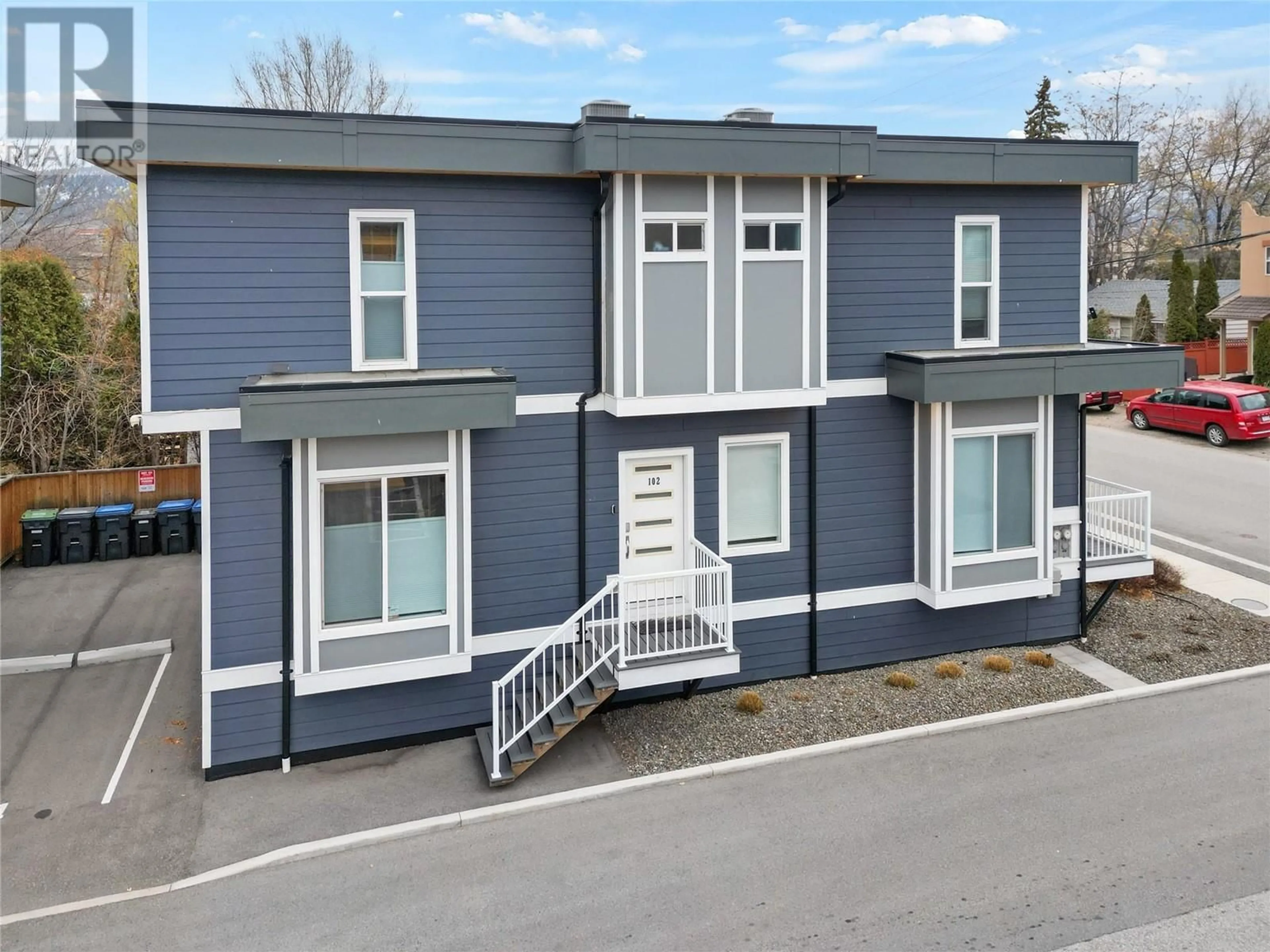 Unknown for 102 - 1087 DYNES AVENUE, Penticton British Columbia V2A1E9