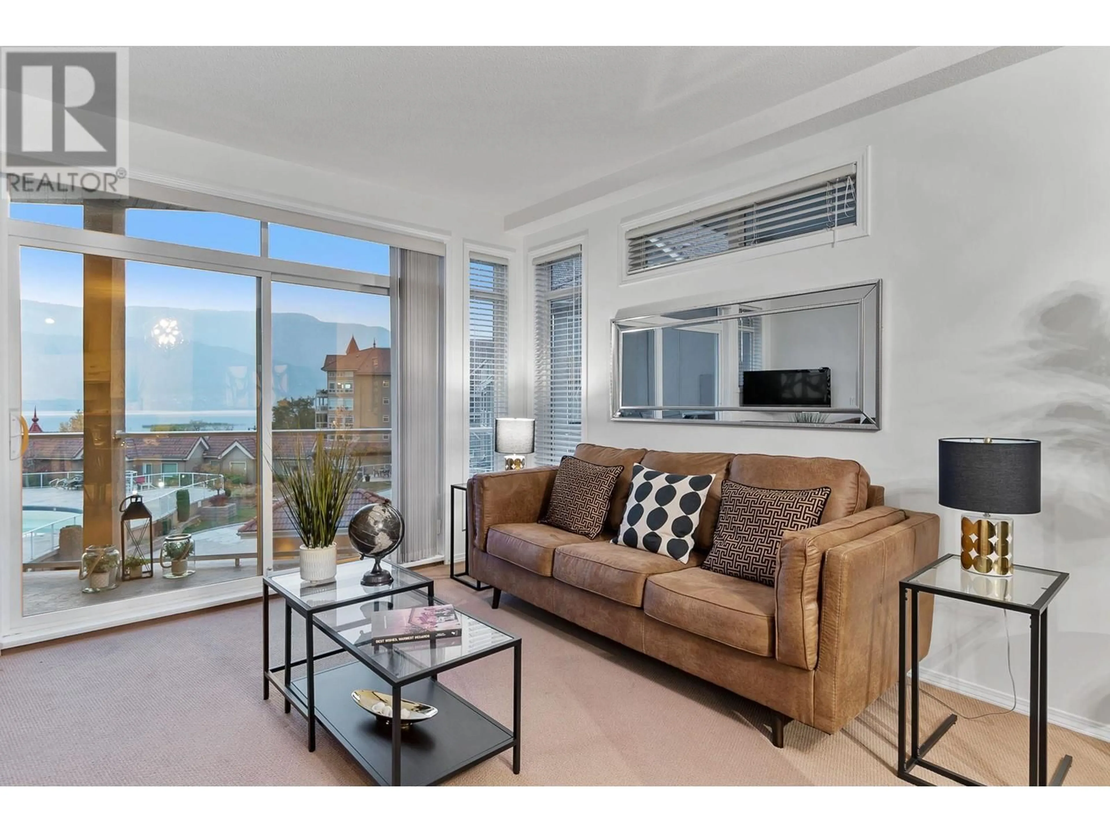 Living room with furniture, unknown for 535 - 1088 SUNSET DRIVE, Kelowna British Columbia V1Y9W1