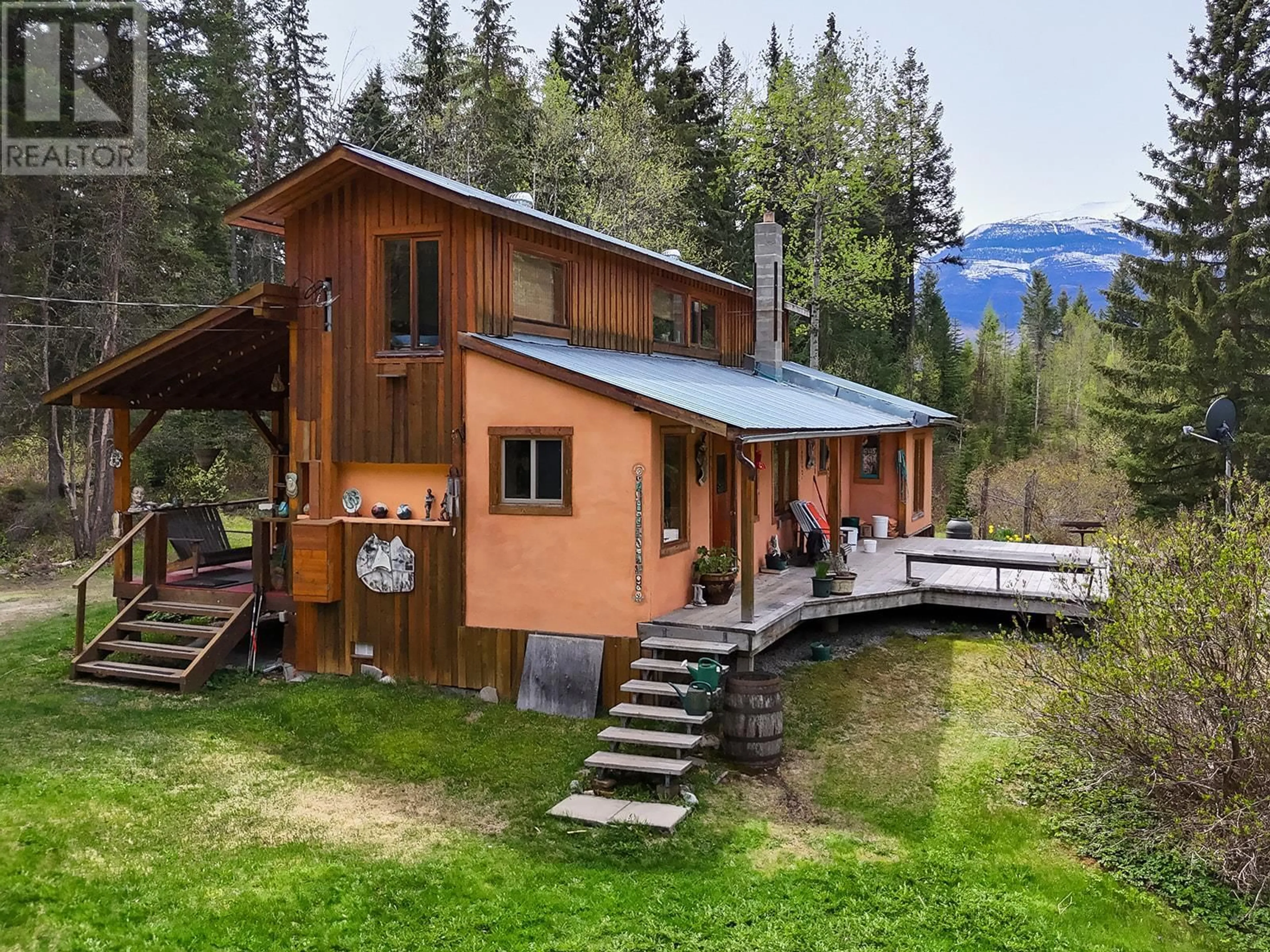 A pic from outside/outdoor area/front of a property/back of a property/a pic from drone, water/lake/river/ocean view for 1, 2 & 3 - 2322 CAMPBELL ROAD, Golden British Columbia V0A1H7