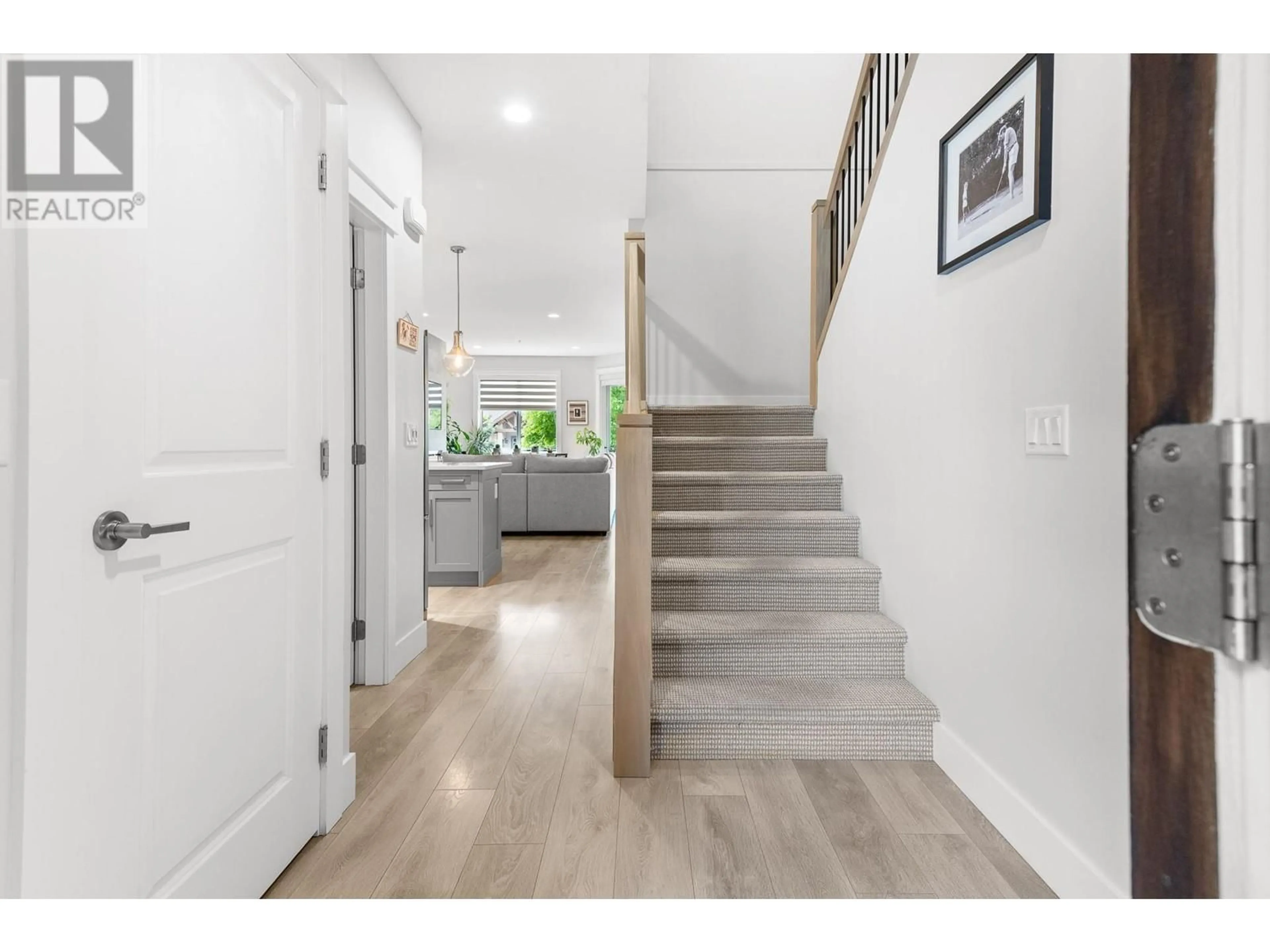 Indoor entryway for 5 - 12840 STILLWATER COURT, Lake Country British Columbia V4V2W6