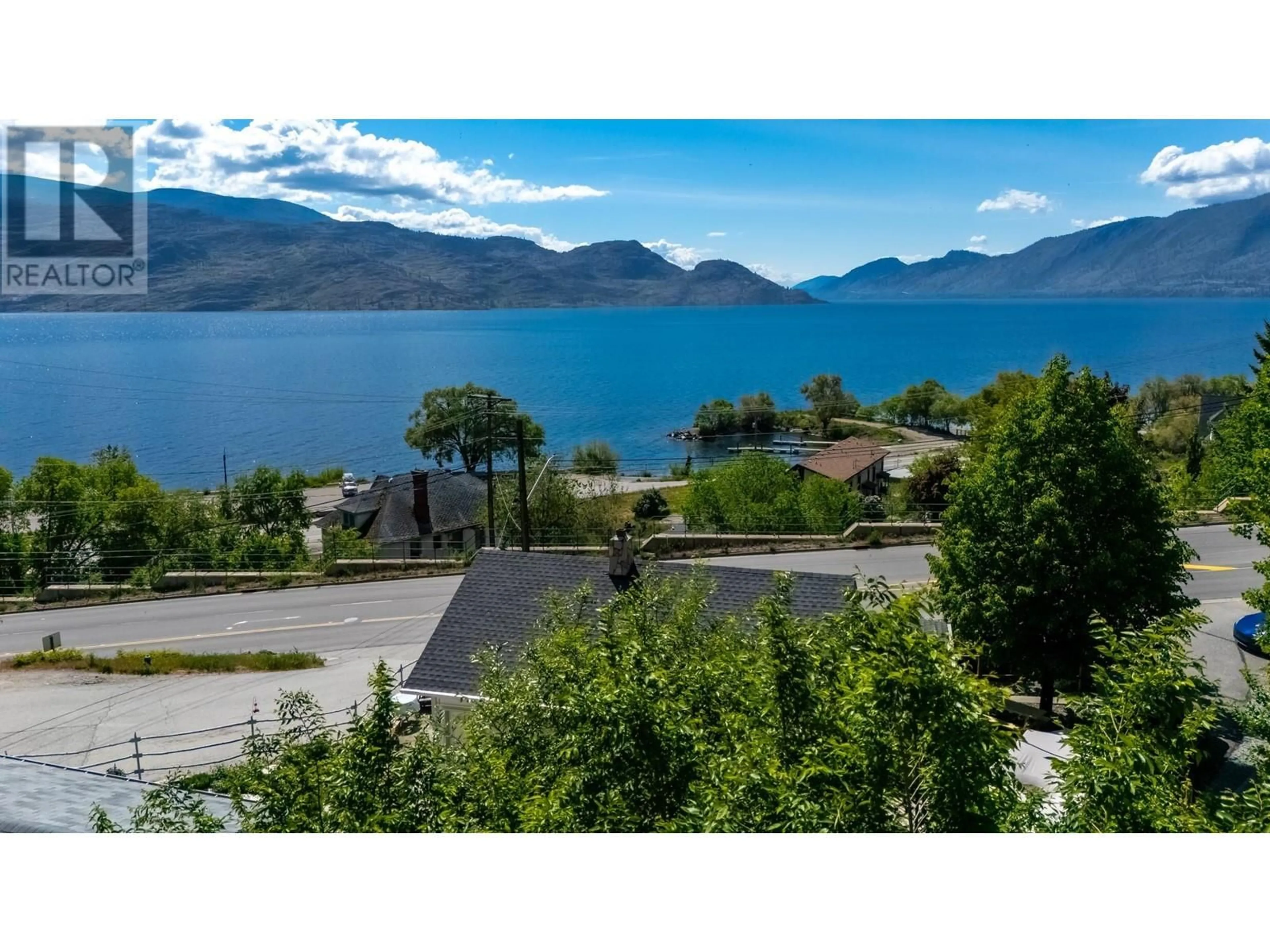 A pic from outside/outdoor area/front of a property/back of a property/a pic from drone, water/lake/river/ocean view for 4516 PRINCETON AVENUE, Peachland British Columbia V0H1X4