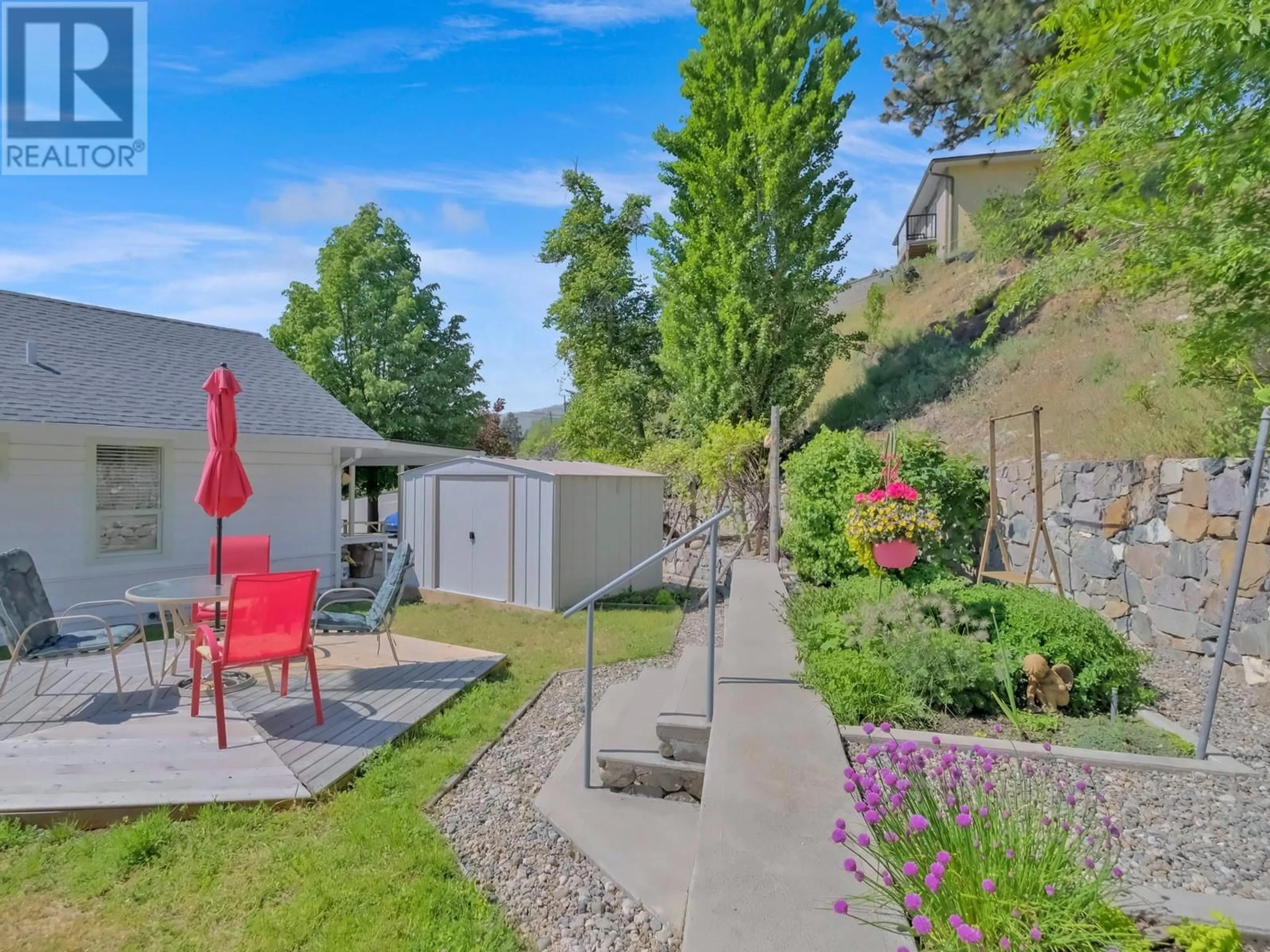 Patio, street for 4516 PRINCETON AVENUE, Peachland British Columbia V0H1X4