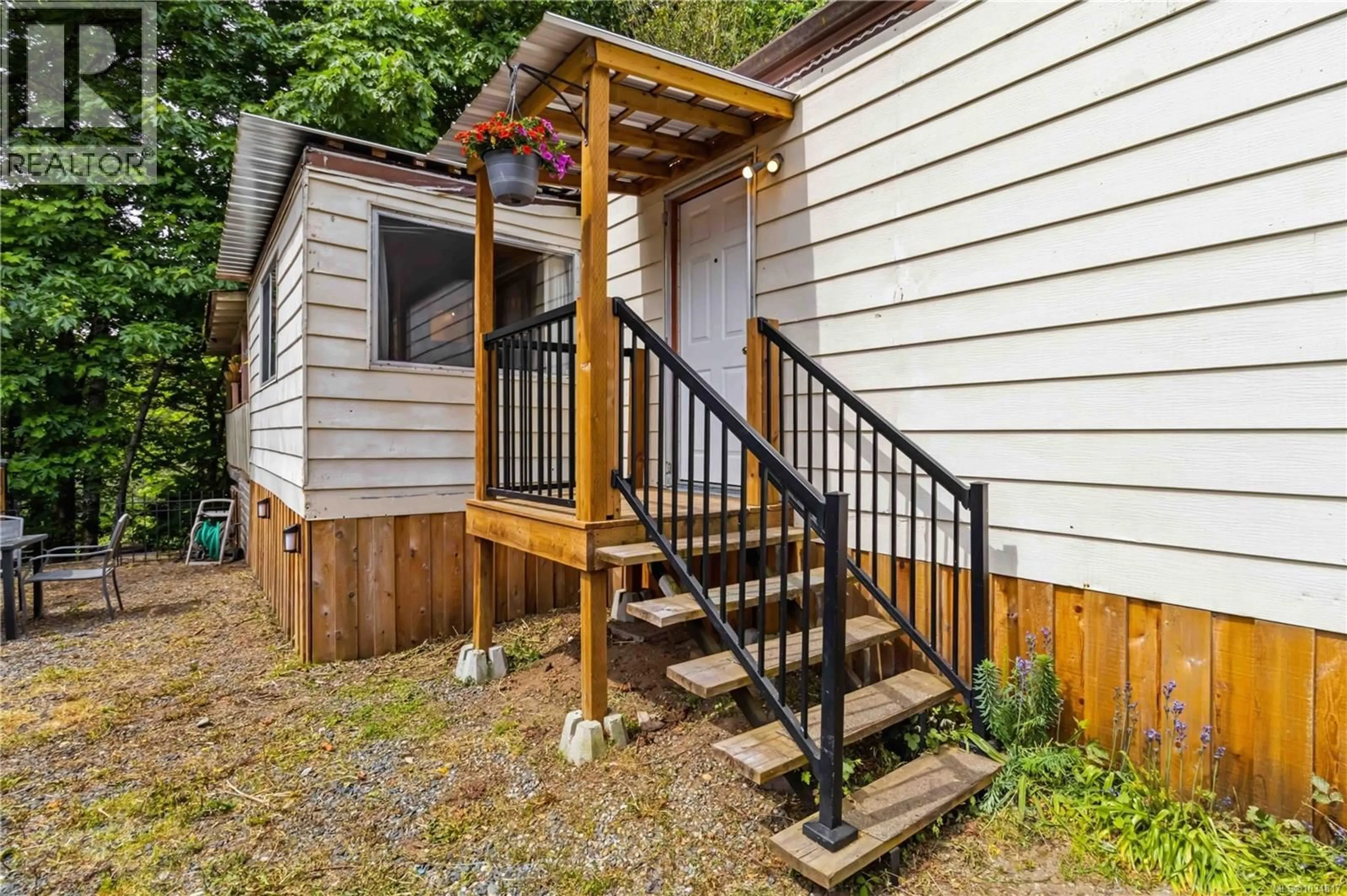 Patio, street for 3 - 2670 SOOKE RIVER ROAD, Sooke British Columbia V9Z0Y2