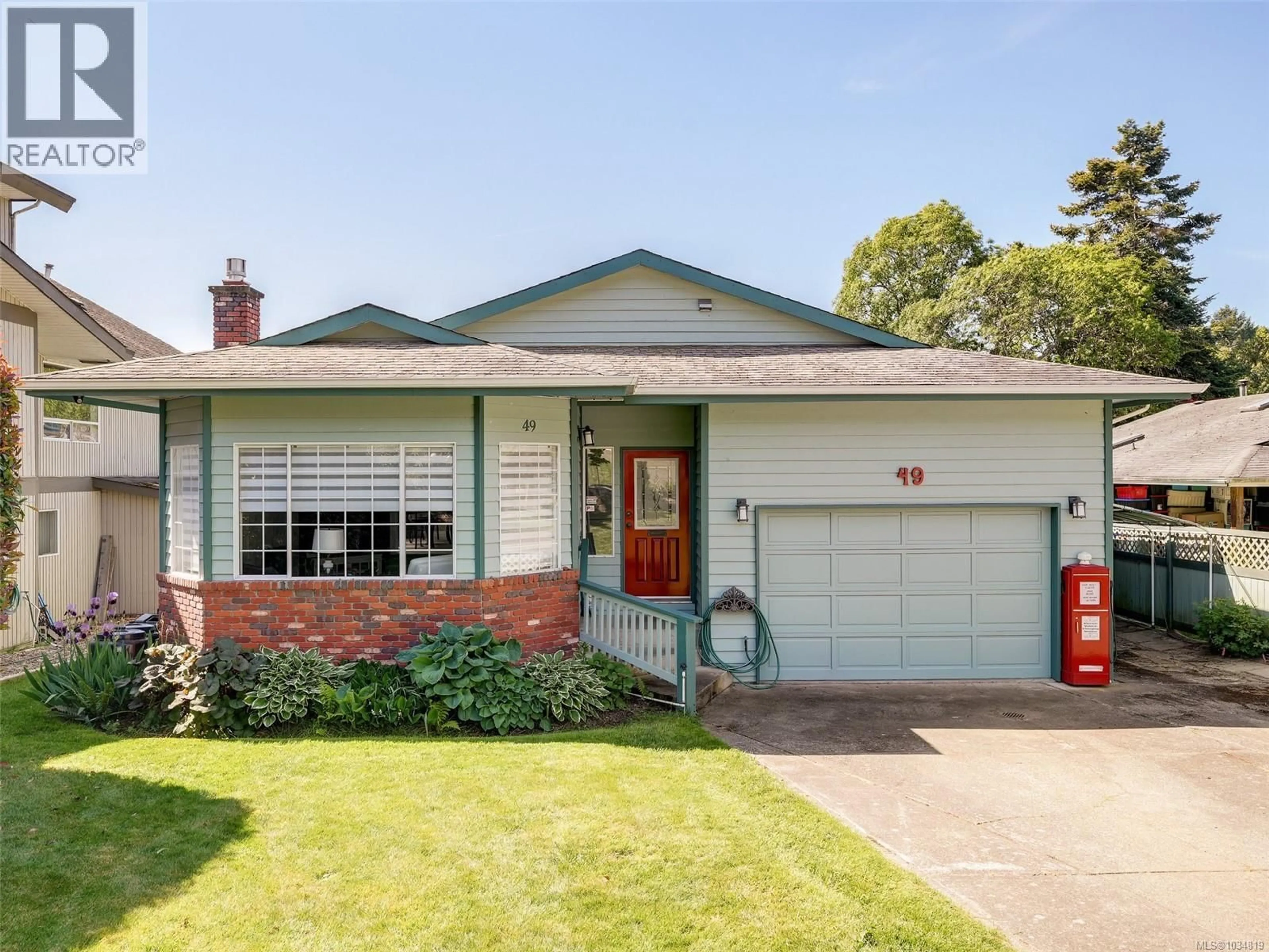 Home with vinyl exterior material, street for 49 CATON PLACE, View Royal British Columbia V9B1L1