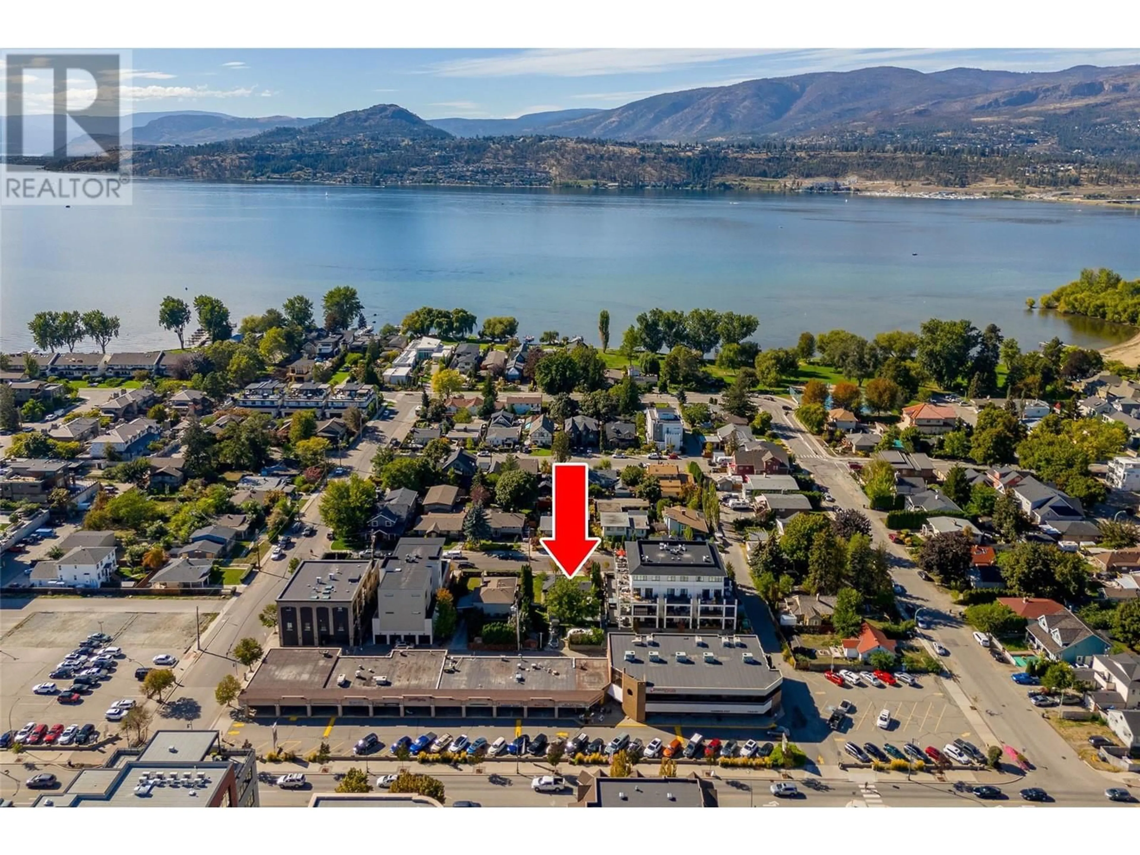 A pic from outside/outdoor area/front of a property/back of a property/a pic from drone, water/lake/river/ocean view for 2653 GORE STREET, Kelowna British Columbia V1Y1M6