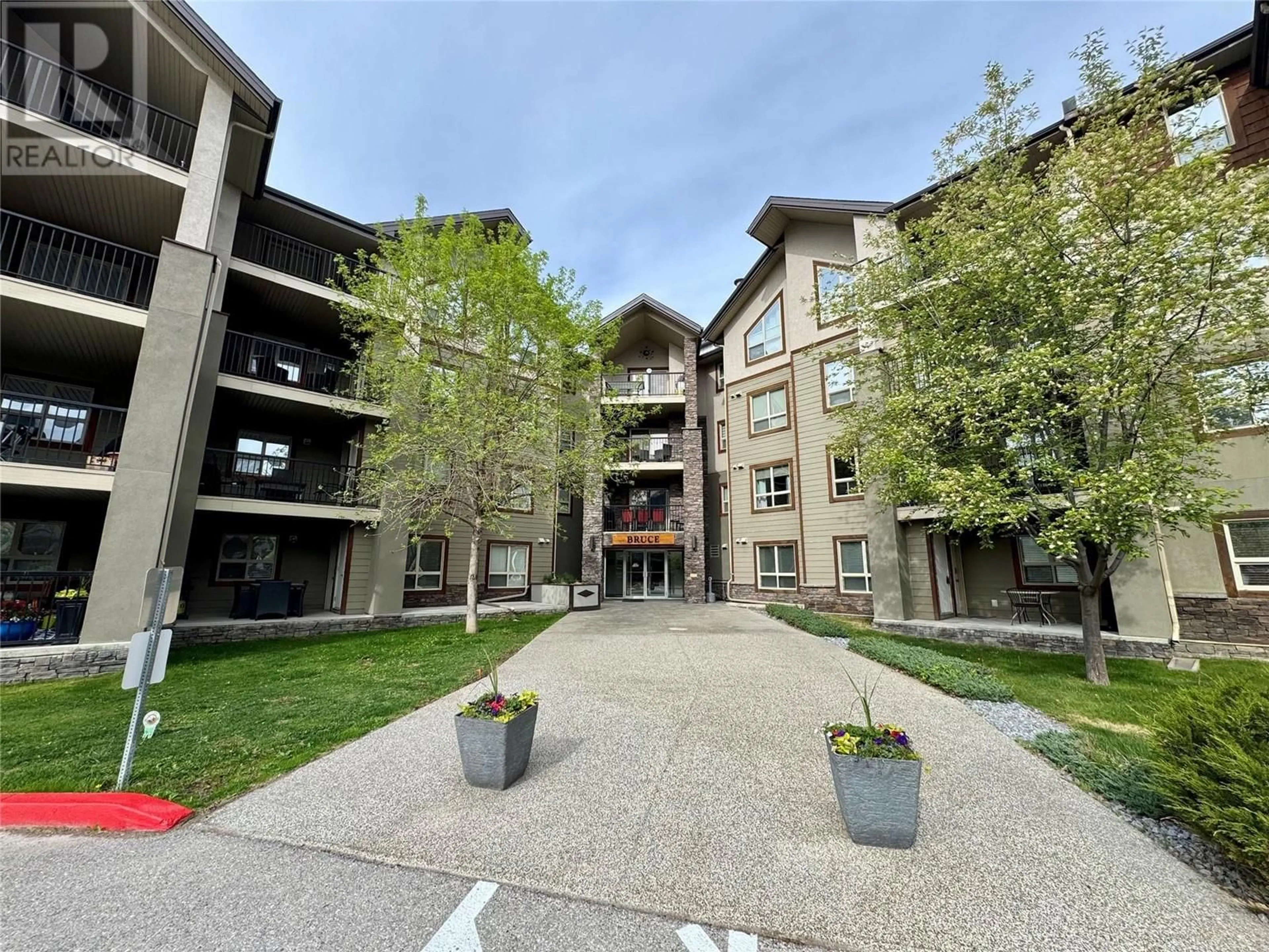 Unknown for 3202 - 205 THIRD AVENUE, Invermere British Columbia V0A1K4