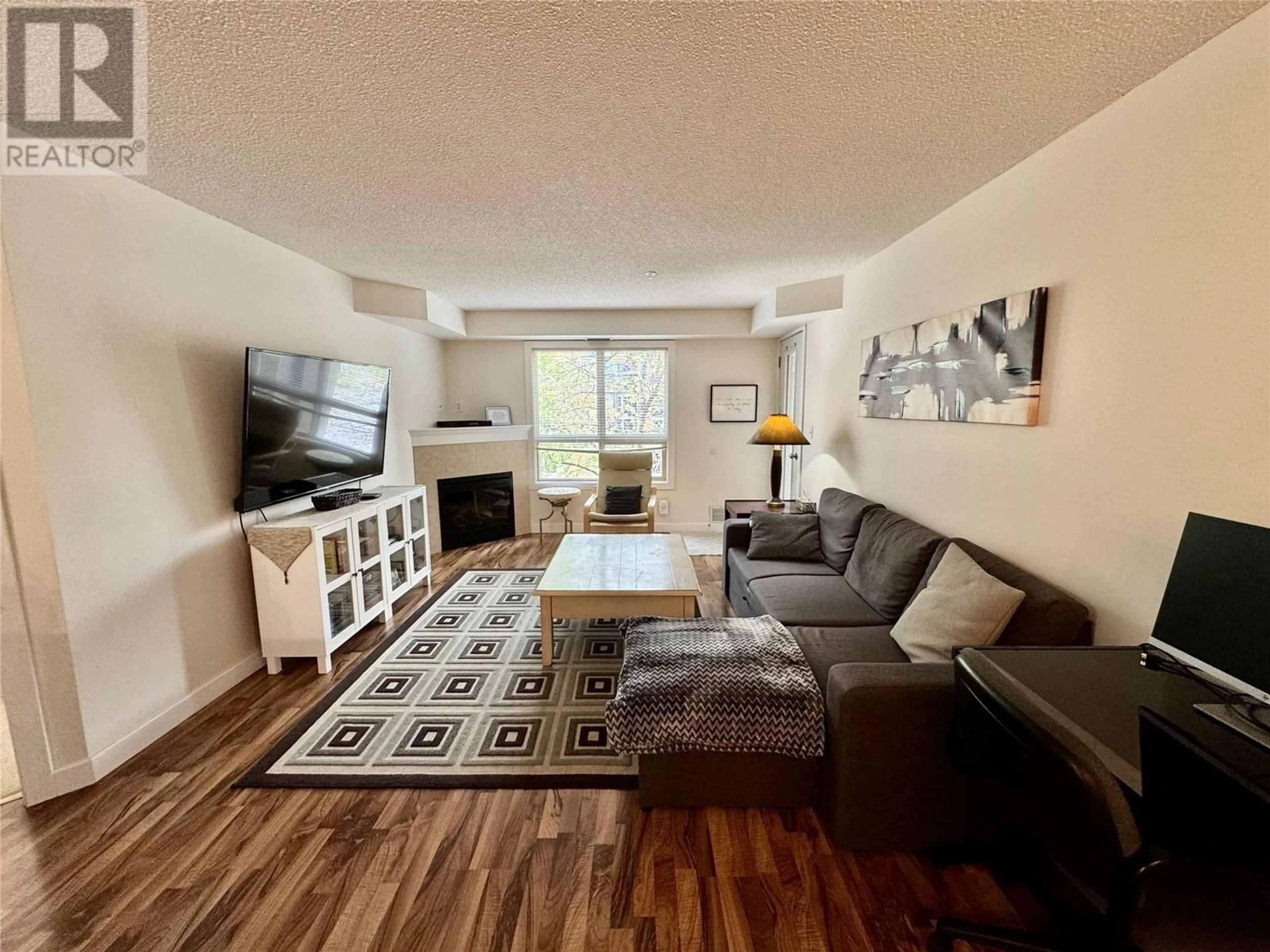 Living room with furniture, unknown for 3202 - 205 THIRD AVENUE, Invermere British Columbia V0A1K4