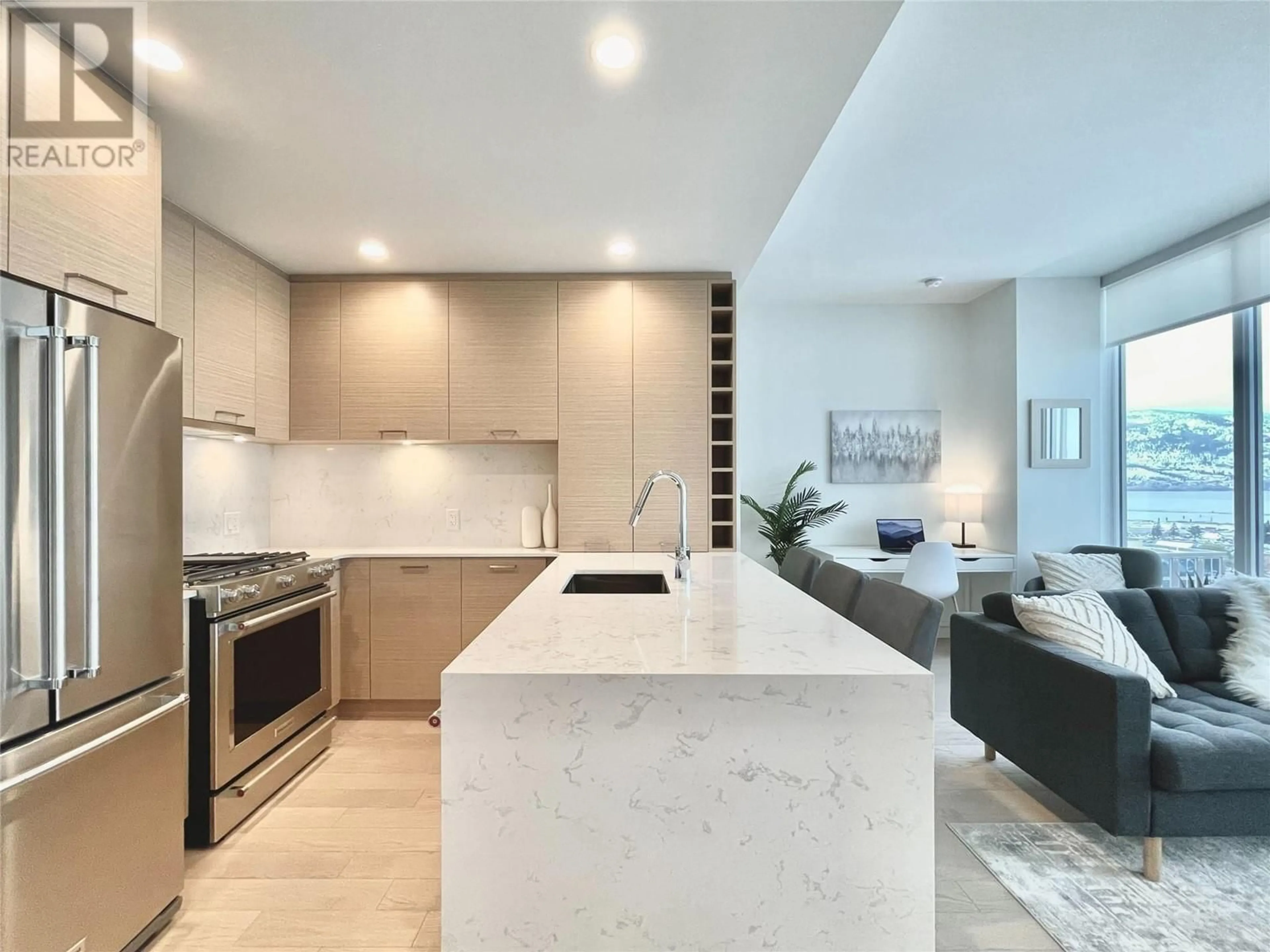 Open concept kitchen, ceramic/tile floor for 1307 - 1181 SUNSET DRIVE, Kelowna British Columbia V1Y0L4